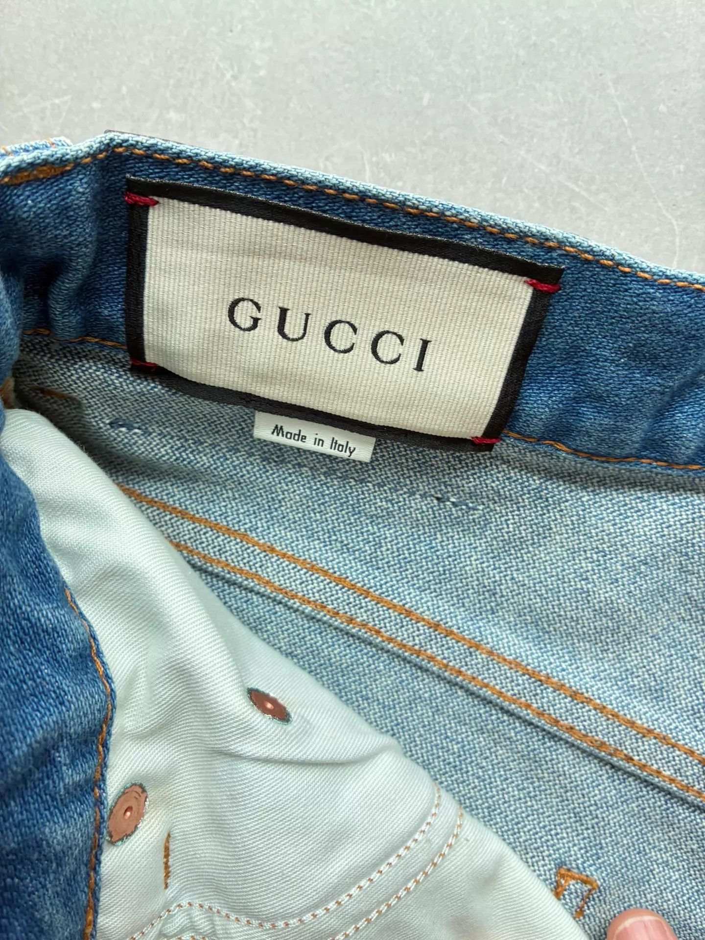 Gucci Gucci Women's Denim Shorts 23 Tassel Hem Near New Size 23" - 2 Thumbnail