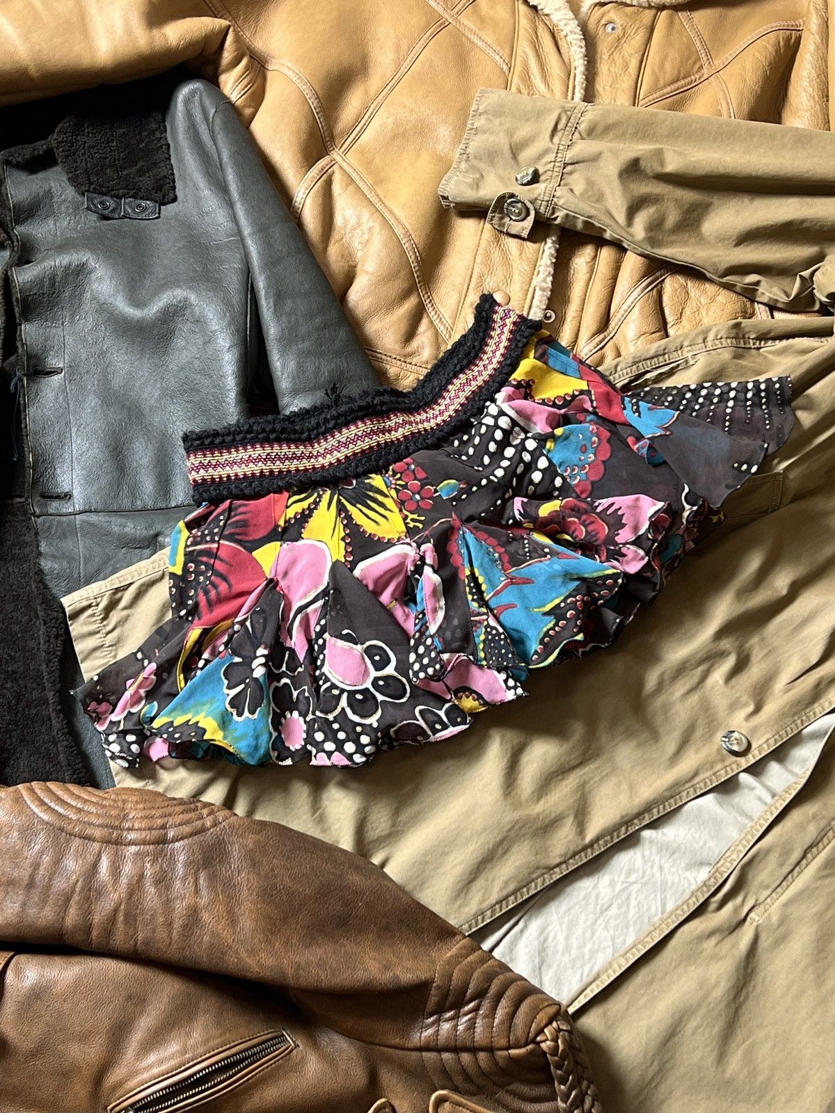 Just Cavalli Vintage Just Cavalli Floral Mini Skirt Y2K Size 28" / US 6 / IT 42 - 3 Thumbnail