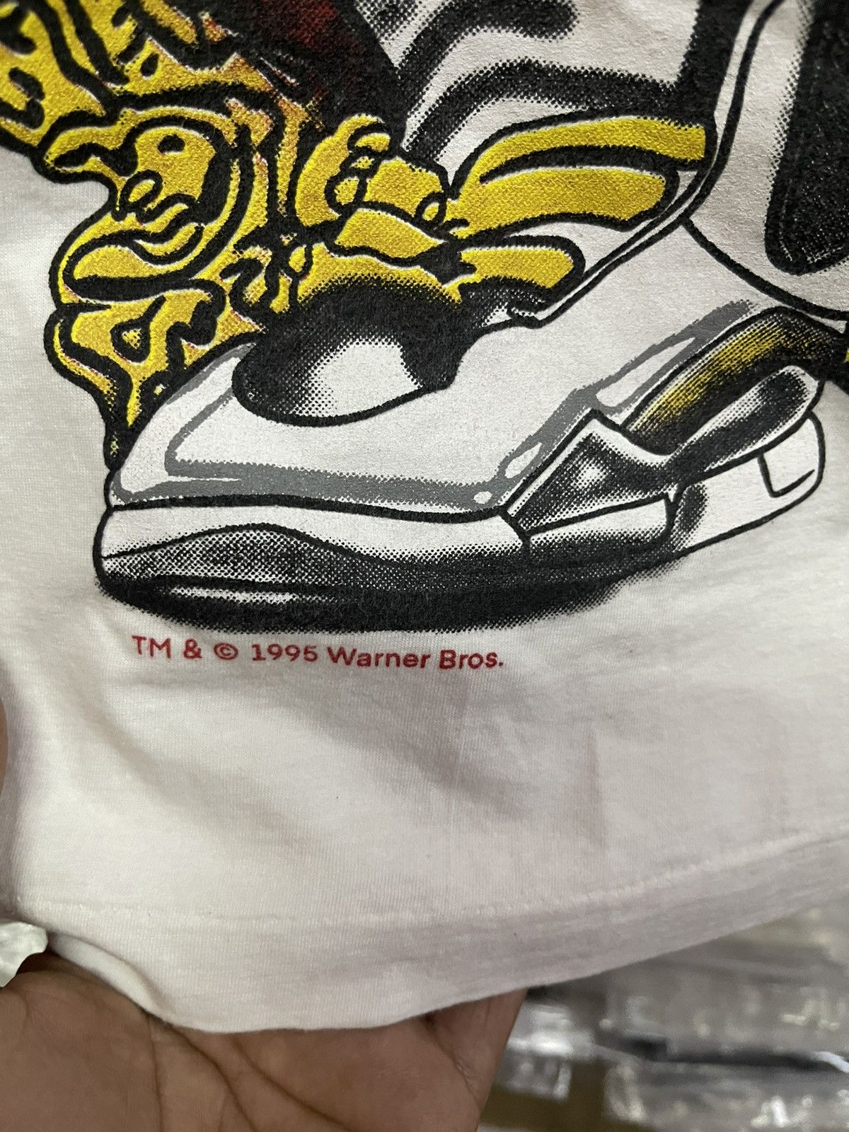 Vintage Vintage 90's Overprint Looney Tunes Very Rare🔥🔥🔥 Size US L / EU 52-54 / 3 - 3 Thumbnail