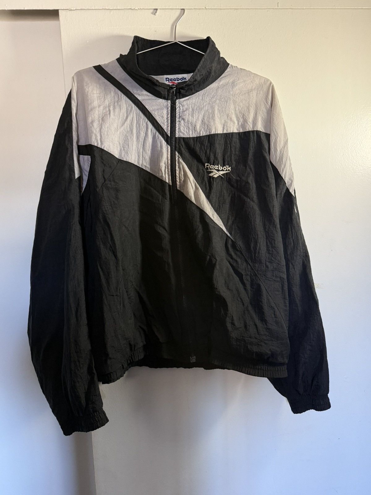 Reebok Vintage Reebok Windbreaker Size US L / EU 52-54 / 3 - 1 Thumbnail