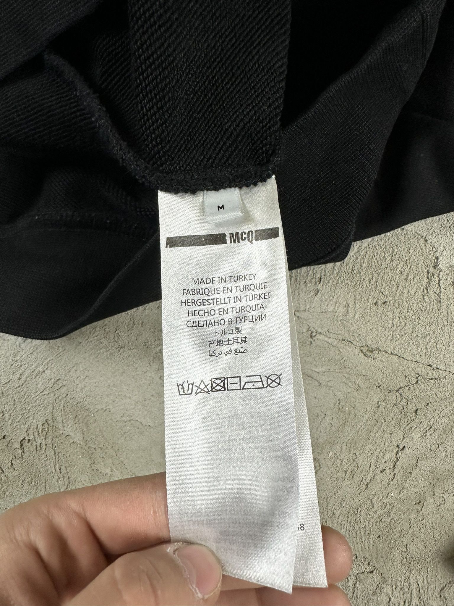 Alexander McQueen Alexander McQueen MCQ Logo Spellout Sweatshirt Crewneck Size US M / EU 48-50 / 2 - 10 Thumbnail