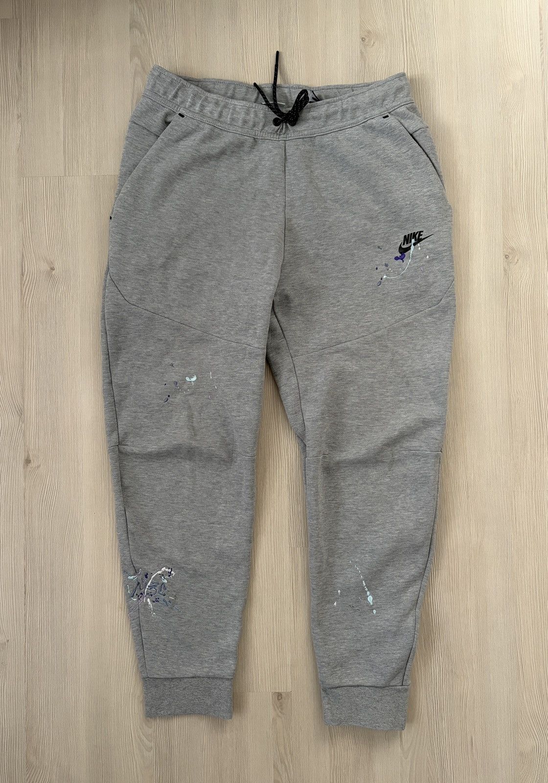Nike Nike Tech Embroidered Joggers Sweatpants Size US 32 / EU 48 - 2 Thumbnail