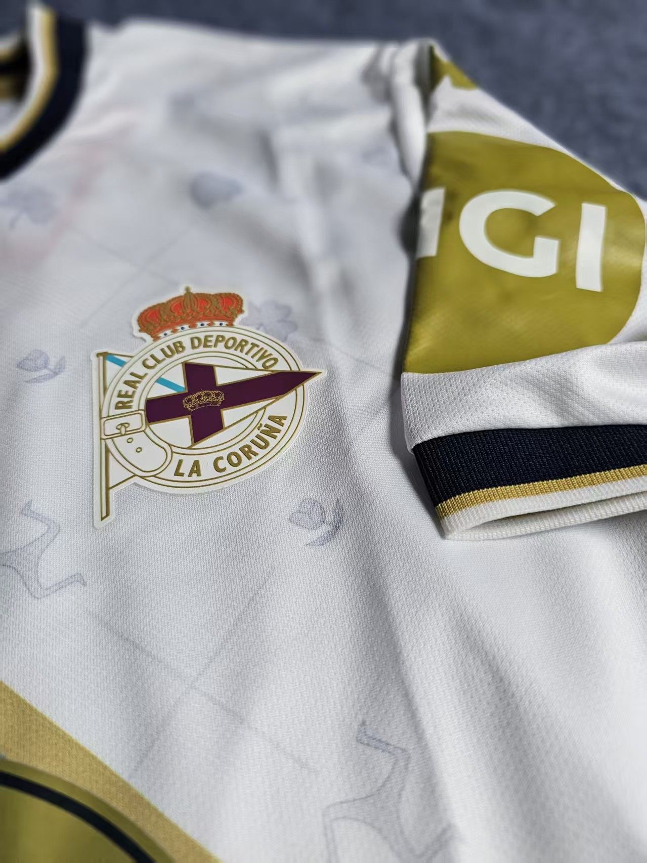 Other 2025 26 Deportivo de La Coruna Jersey Third Size US M / EU 48-50 / 2 - 3 Thumbnail