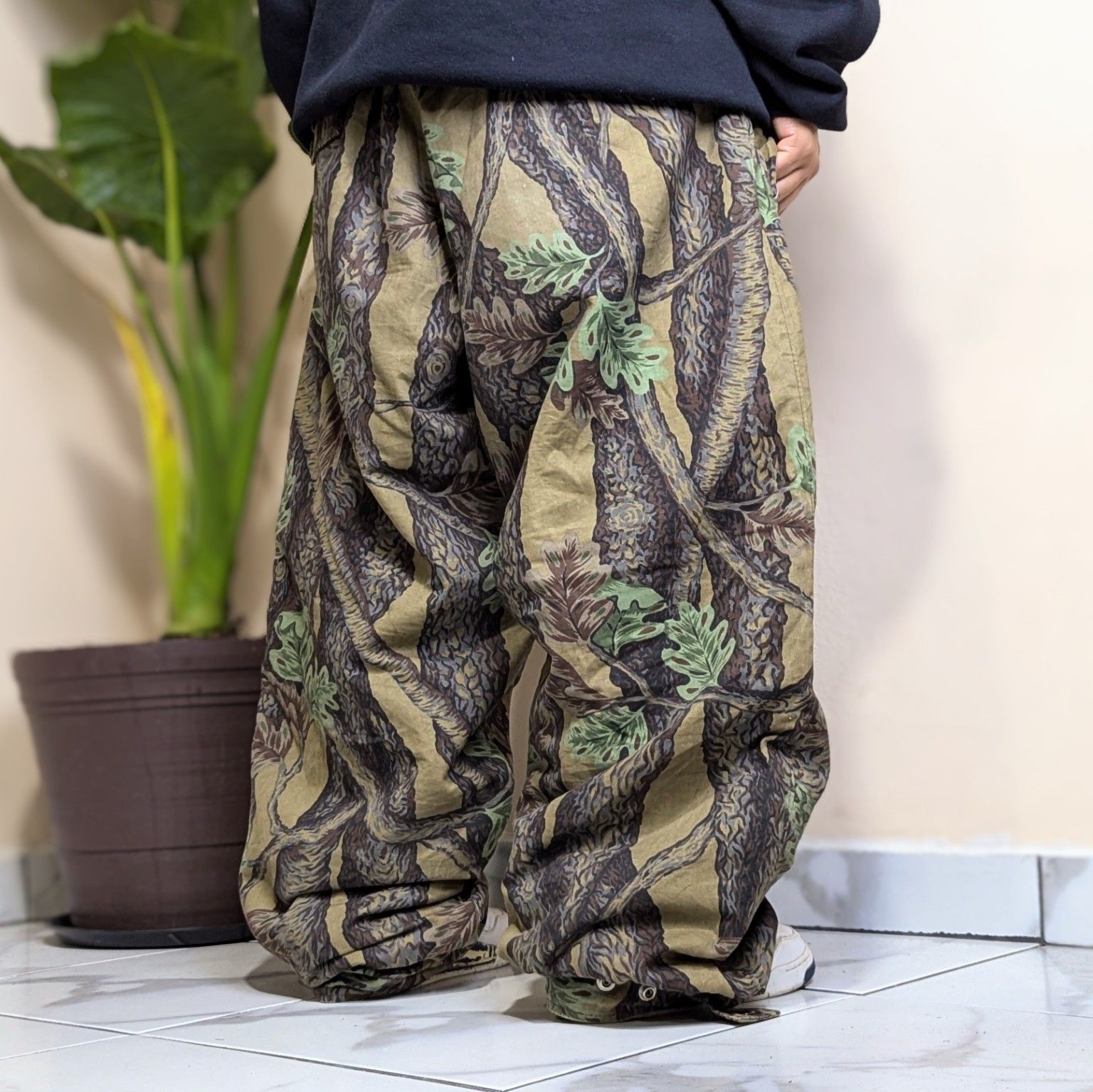 Japanese Brand × Realtree Vintage Real Tree Camouflage Baggy Snowboarding pants Size US 38 / EU 54 - 1 Thumbnail