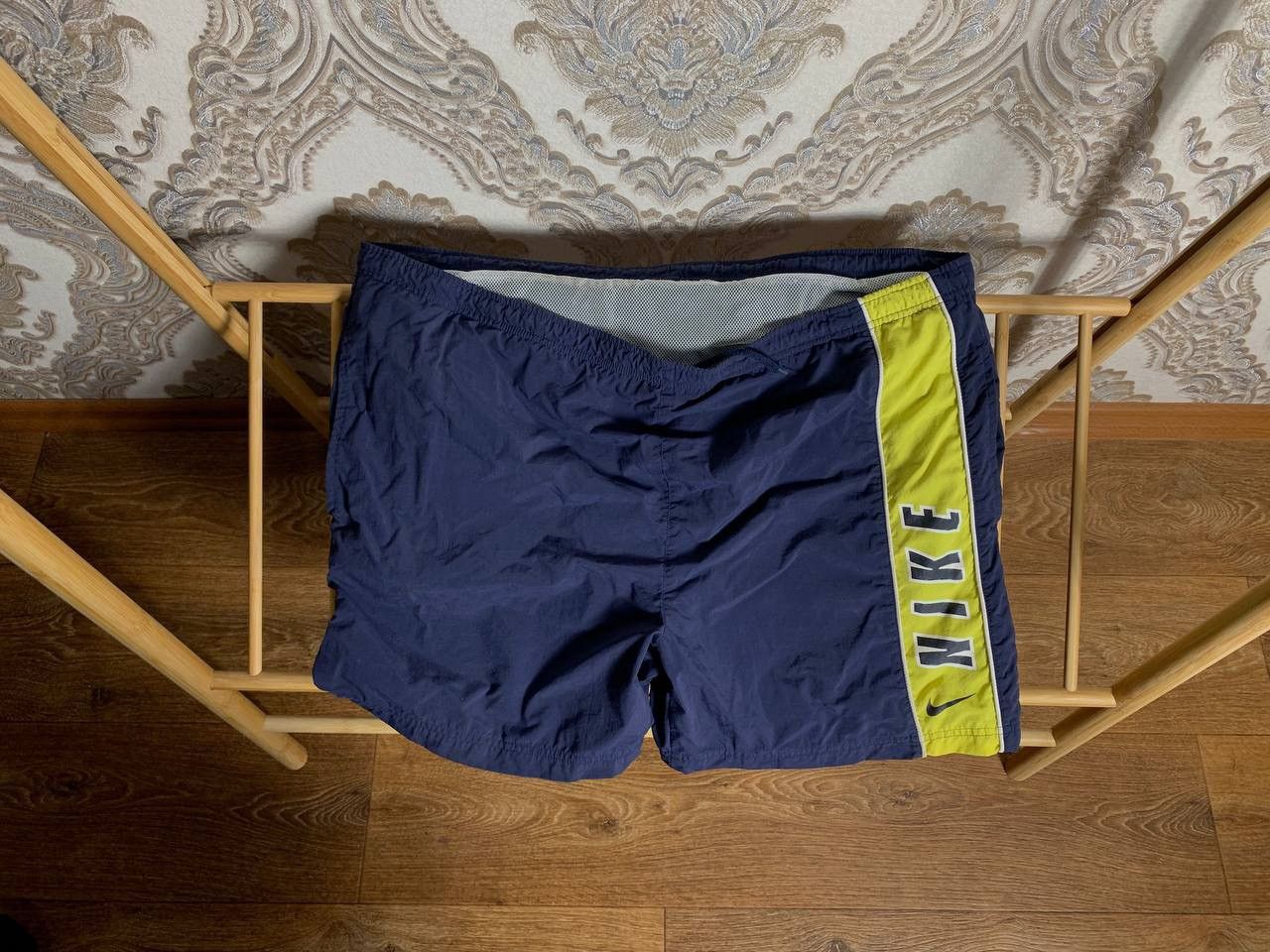 Nike VERY RARE NIKE NYLON RETRO SHORTS BIG LOGO SWOOSH Y2K 90s Size US 35 - 5 Thumbnail