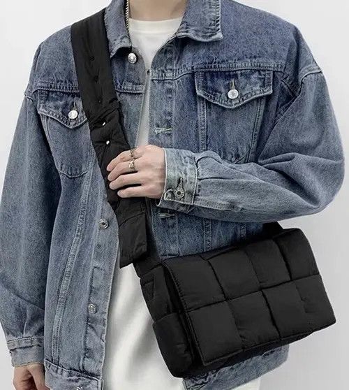 Japanese Brand Fashion y2k quilted woven crossbody messenger bag vintage Size ONE SIZE - 2 Thumbnail