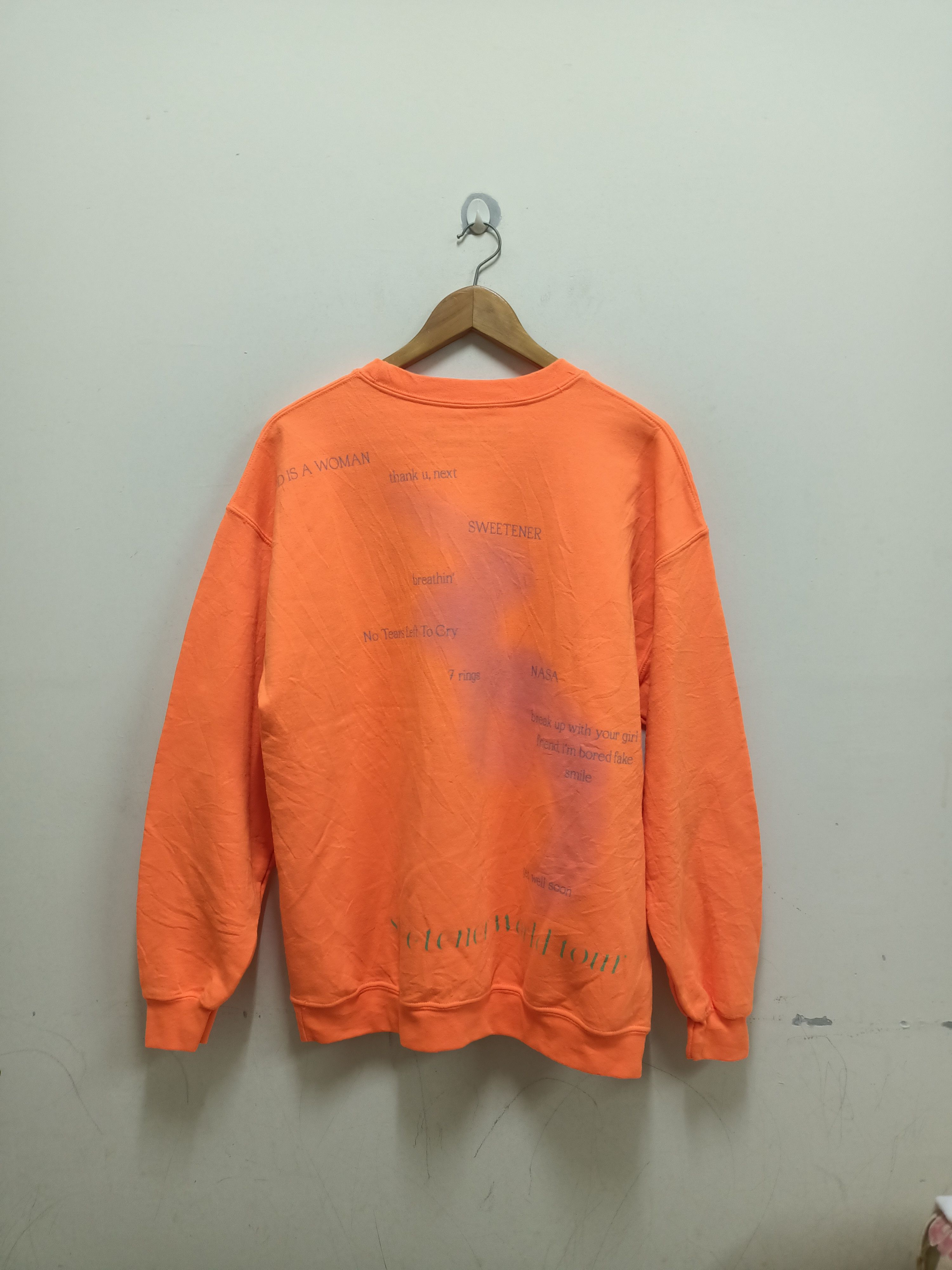 Band Tees Ariana Grande Sweetener World Tour sweatshirt Size M / US 6-8 / IT 42-44 - 2 Thumbnail