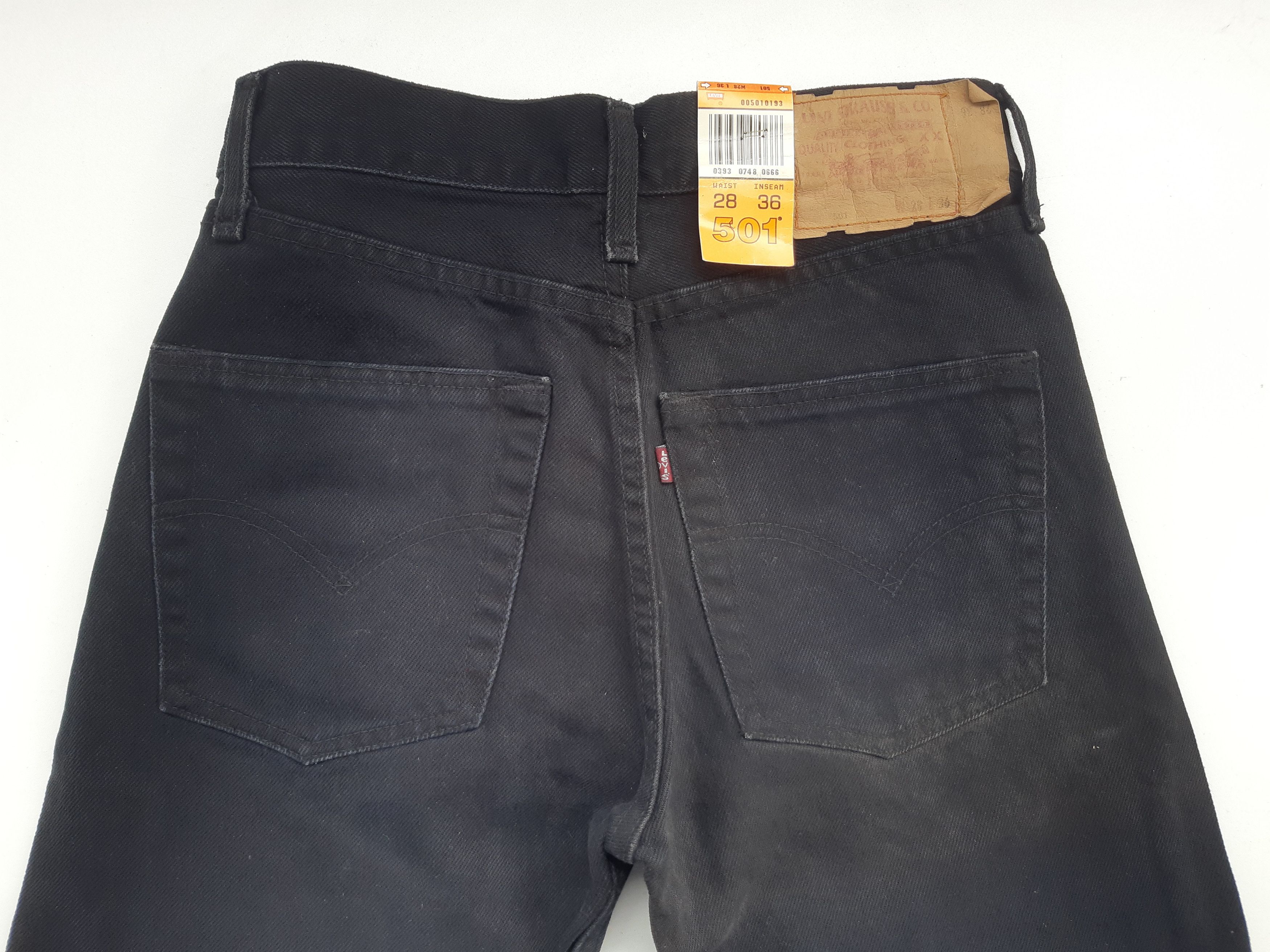 Levi's Vintage 90s LEVIS 501 Original Fit USA size W28/L36 NWT Size 28" / US 6 / IT 42 - 4 Thumbnail