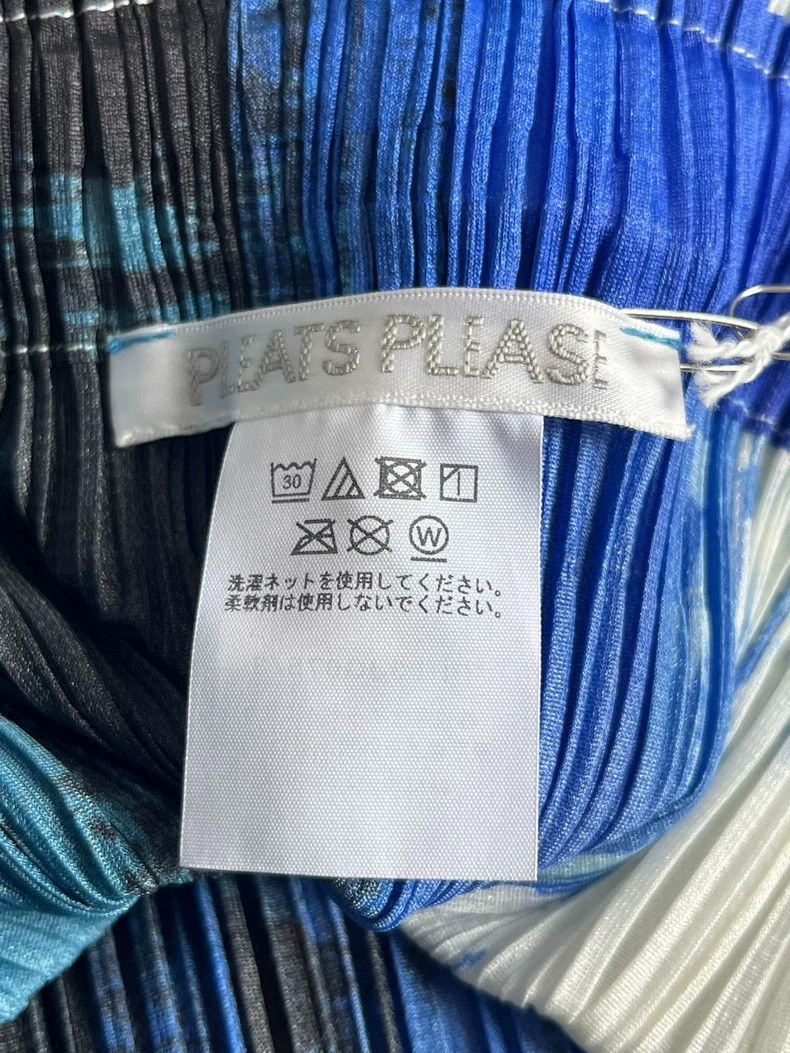 Issey Miyake Issey Miyake size:3 Blue and white color-blocked pleated s Size 22" - 3 Thumbnail