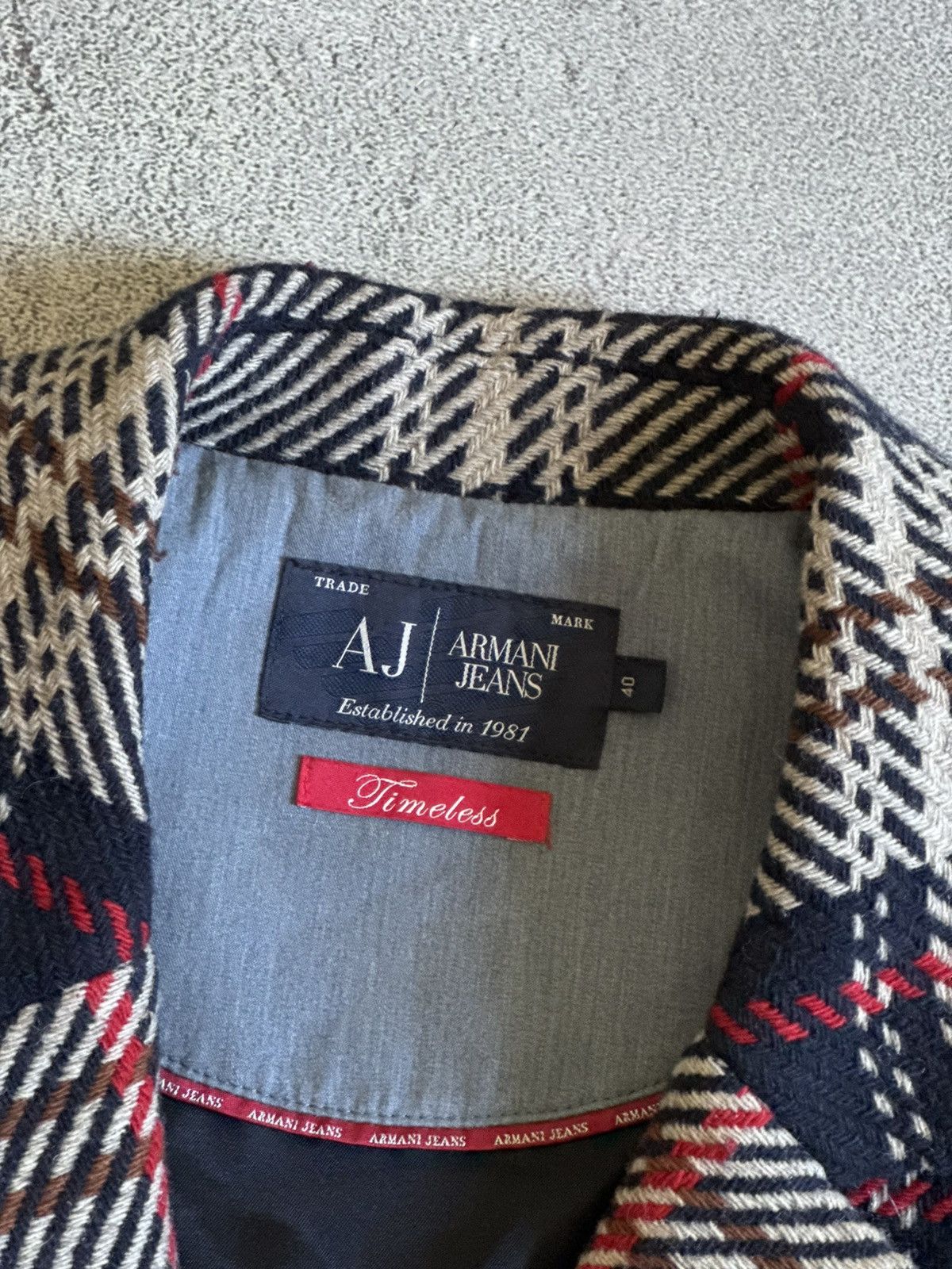 Armani Armani Jeans USA4/EU40 wool Chekered jacket blazer casual Size S / US 4 / IT 40 - 10 Thumbnail