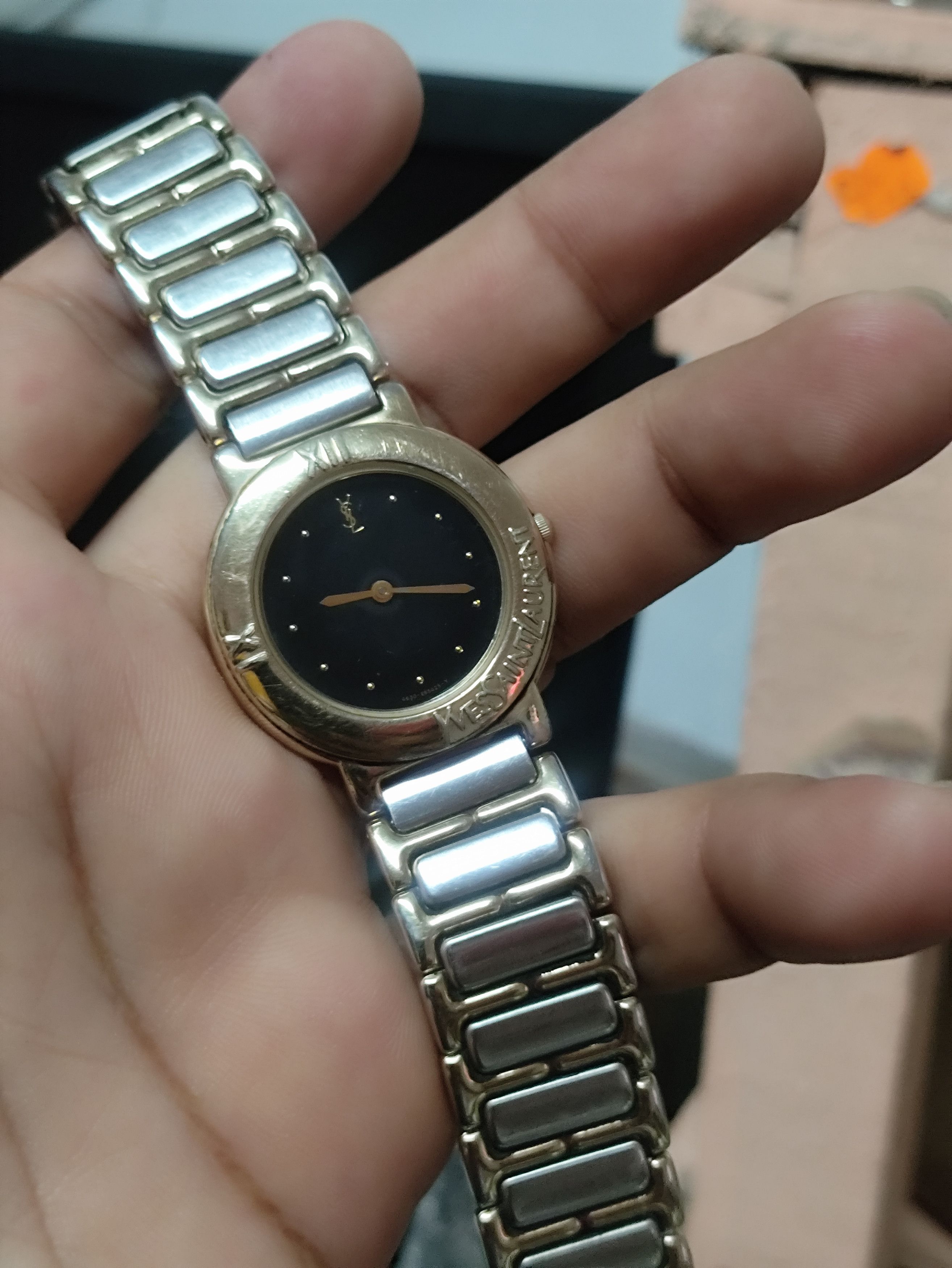 Designer × Vintage × Yves Saint Laurent Vintage Yves Saint Laurent Ladies Watch (Fully steel) Size ONE SIZE - 4 Thumbnail