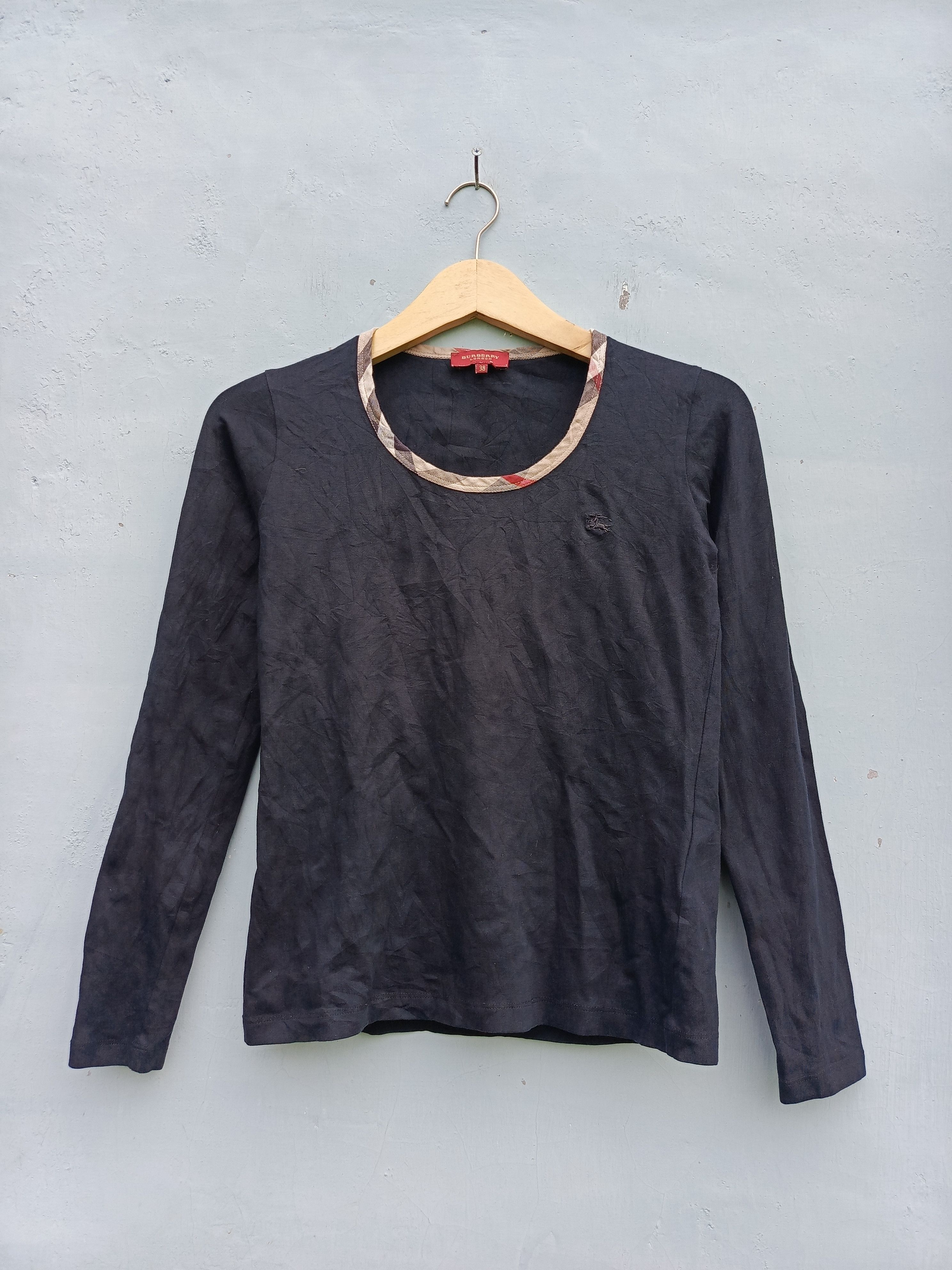 Burberry Burberry London basic black long sleeve tshirt Size XS / US 0-2 / IT 36-38 - 1 Thumbnail
