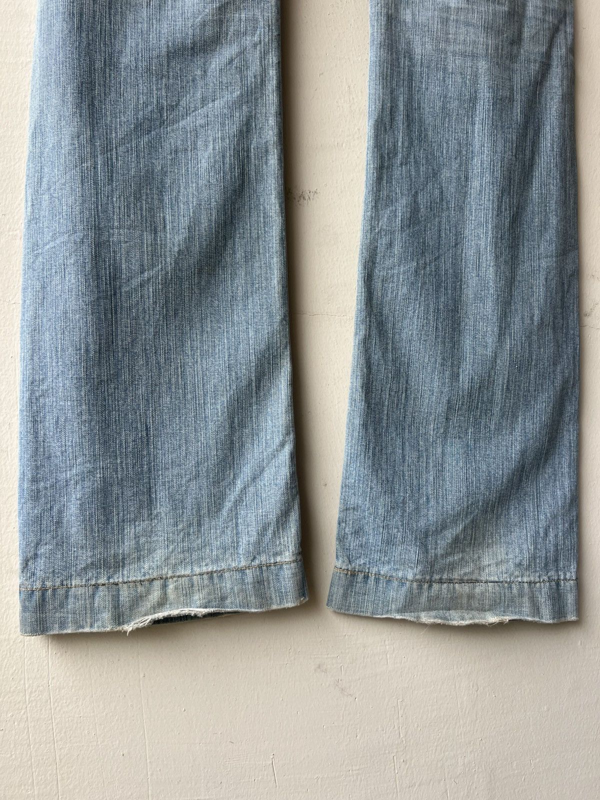 5351 POUR LES HOMMES Epoca Uomo Japan Distressed Dirty Mud Denim Bootcut Jeans Size US 32 / EU 48 - 19 Thumbnail