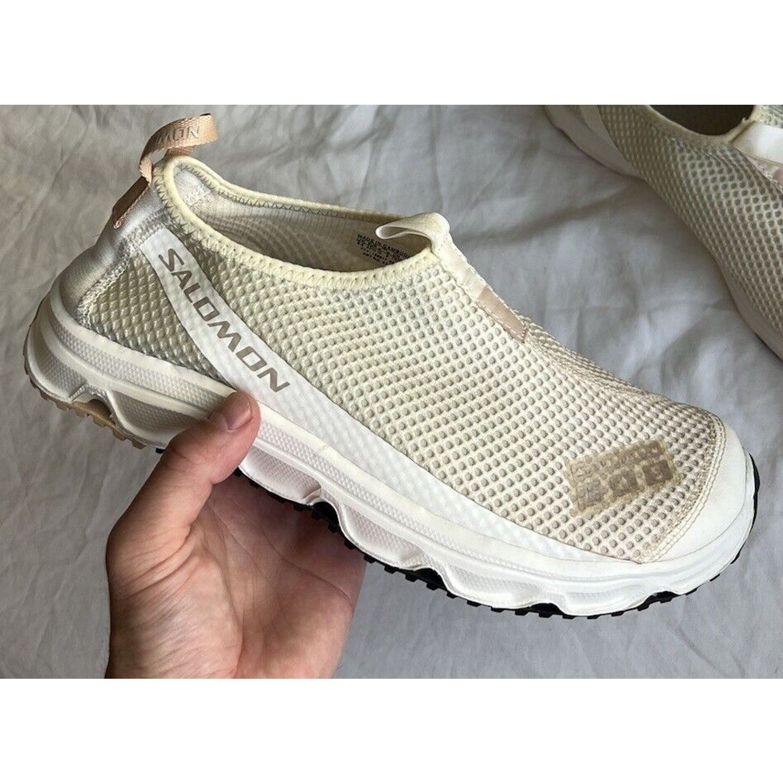 Salomon Salomon RX Moc 3.0 Vanilla Men’s 9/Women’s 10 US 472981 NWT Size US 9 / EU 42 - 3 Thumbnail