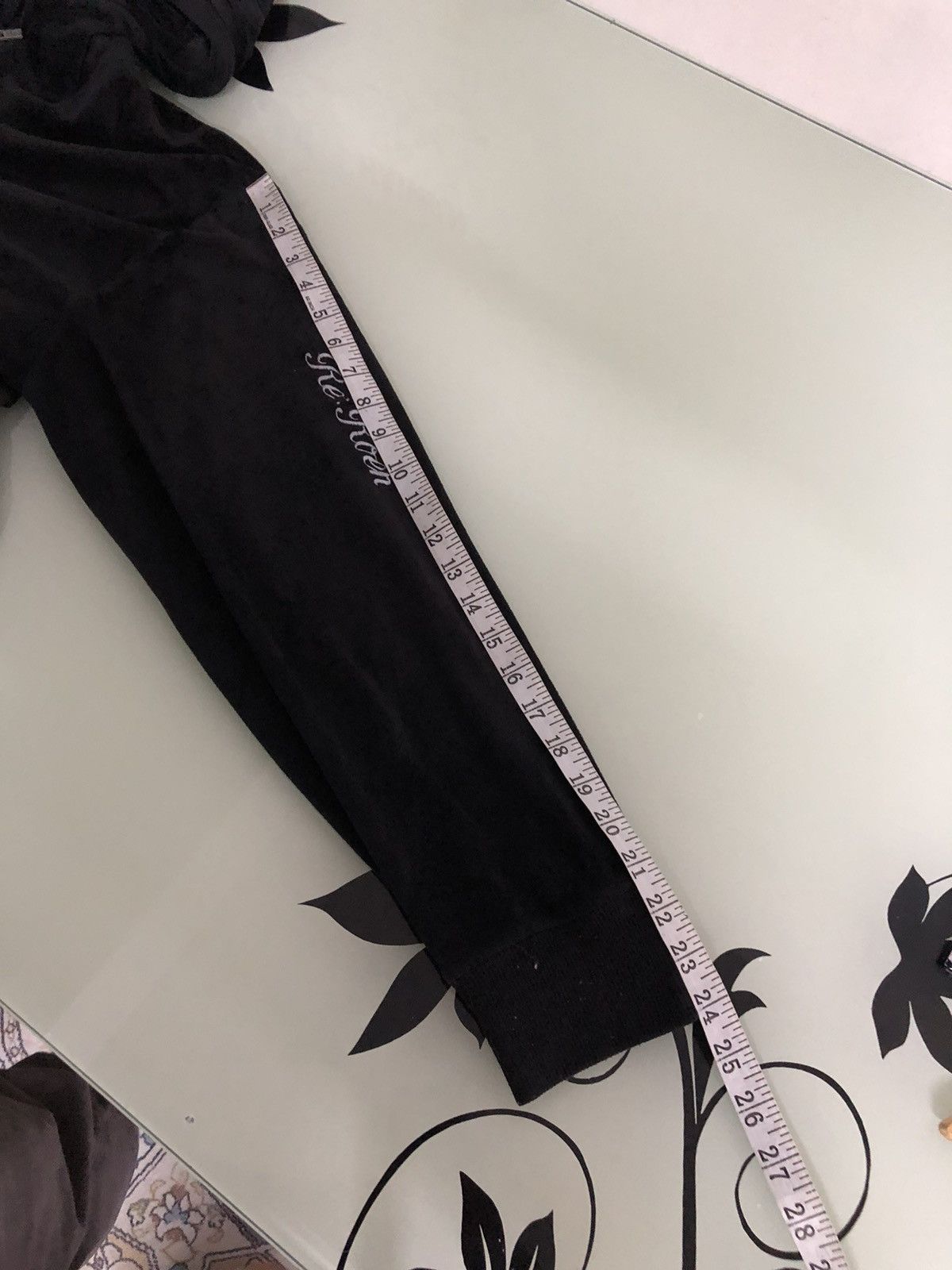 If Six Was Nine Punk Style Roen Embroidery Small Skulls Velvet Hoodief Size US XXL / EU 58 / 5 - 13 Thumbnail