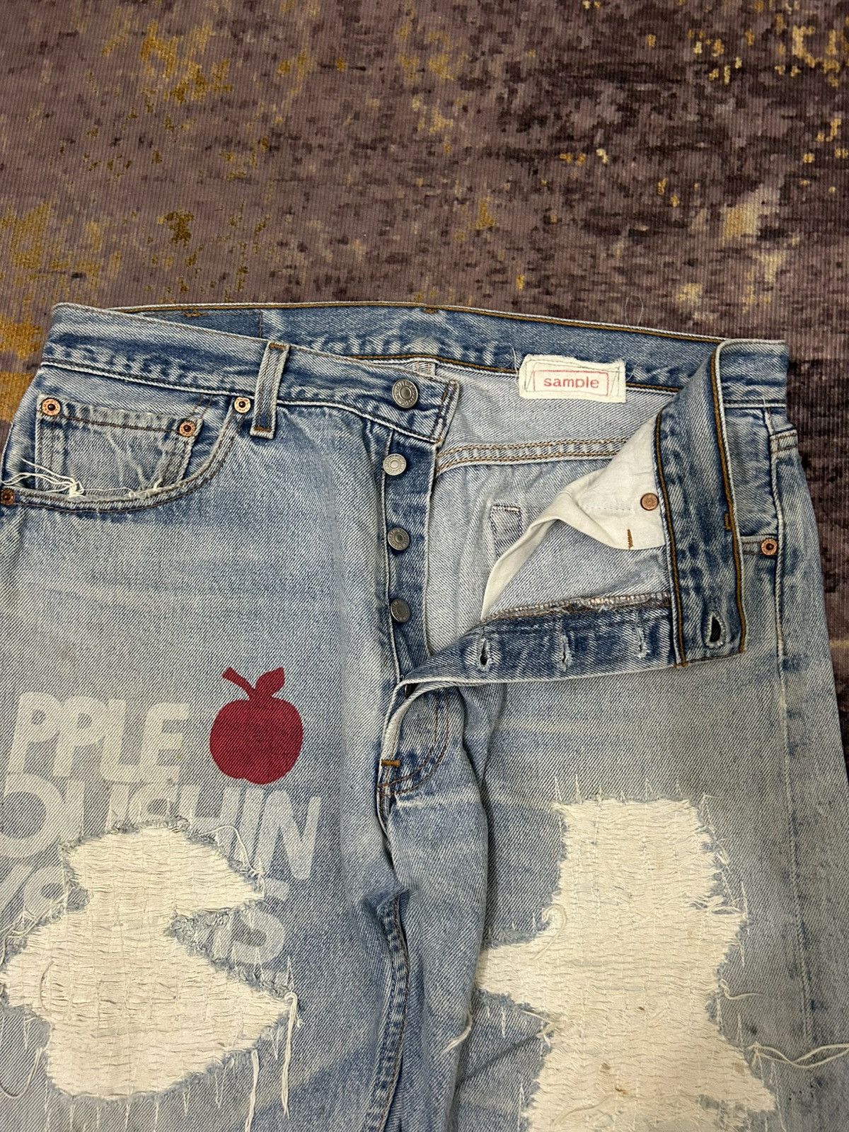 Levi's Vintage Clothing Vintage Levis 501XX Sample Rippert Gorilla Aplle Print Size US 33 - 15 Thumbnail