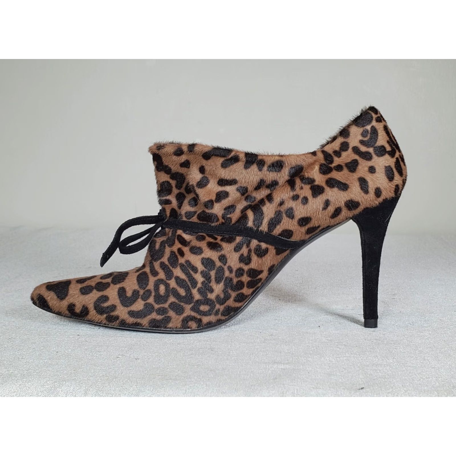 Stuart Weitzman Stuart Weitzman Aok Booties Leopard Serval Hair Suede Heel Women's US 7.5 M Boots Leopard Hair Suede Heel Women 7.5 M Size US 8 / IT 38 - 3 Thumbnail