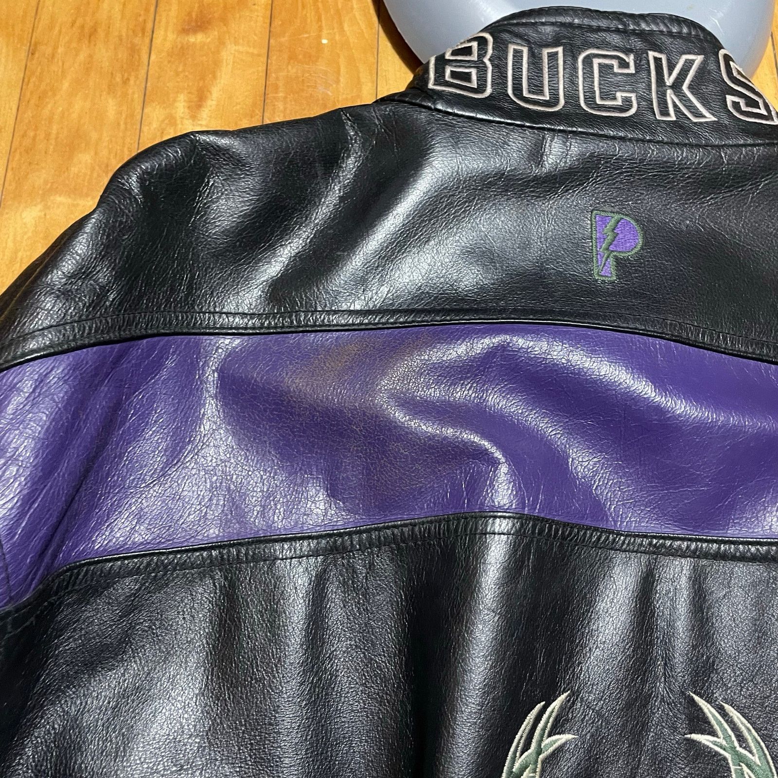Pro Player WILSONS 90’s Milwaukee Bucks Pro Player Leather Jacket XL Size US XL / EU 56 / 4 - 8 Thumbnail