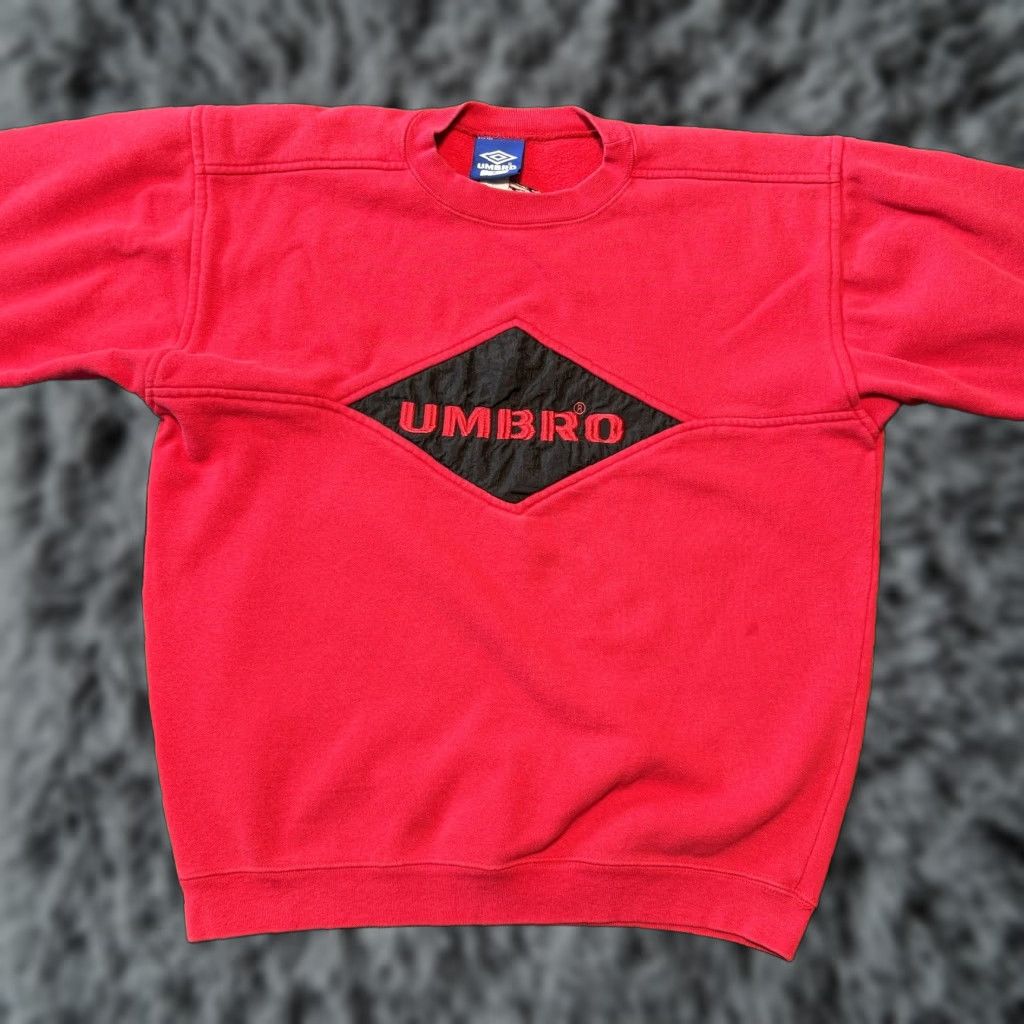 Umbro VINTAGE Umbro Sweatshirt Men Small Red 90s Crewneck Embroidered Logo Pullover Size US S / EU 44-46 / 1 - 1 Thumbnail