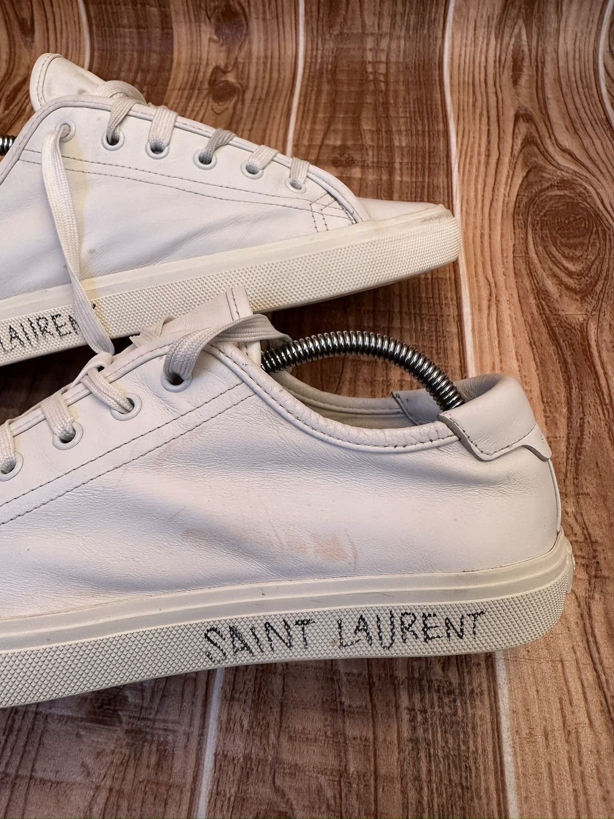 Yves Saint Laurent Saint Laurent Malibu White Leather Lace Up Lowtop Sneaks Size US 8.5 / EU 41-42 - 8 Thumbnail