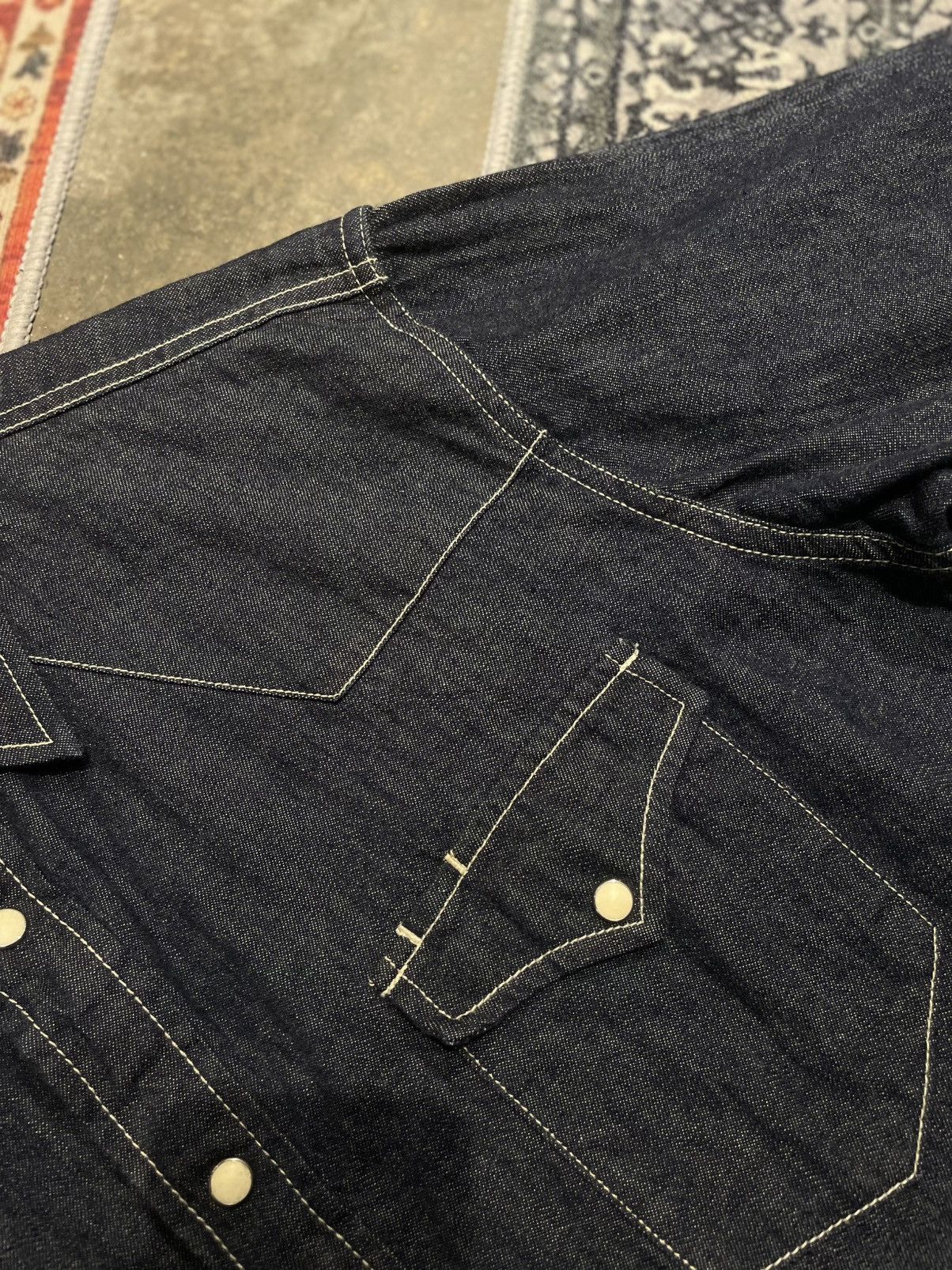 Uniqlo VINTAGE UNIQLO DENIM WITH MARBLE BUTTON Size US L / EU 52-54 / 3 - 6 Thumbnail
