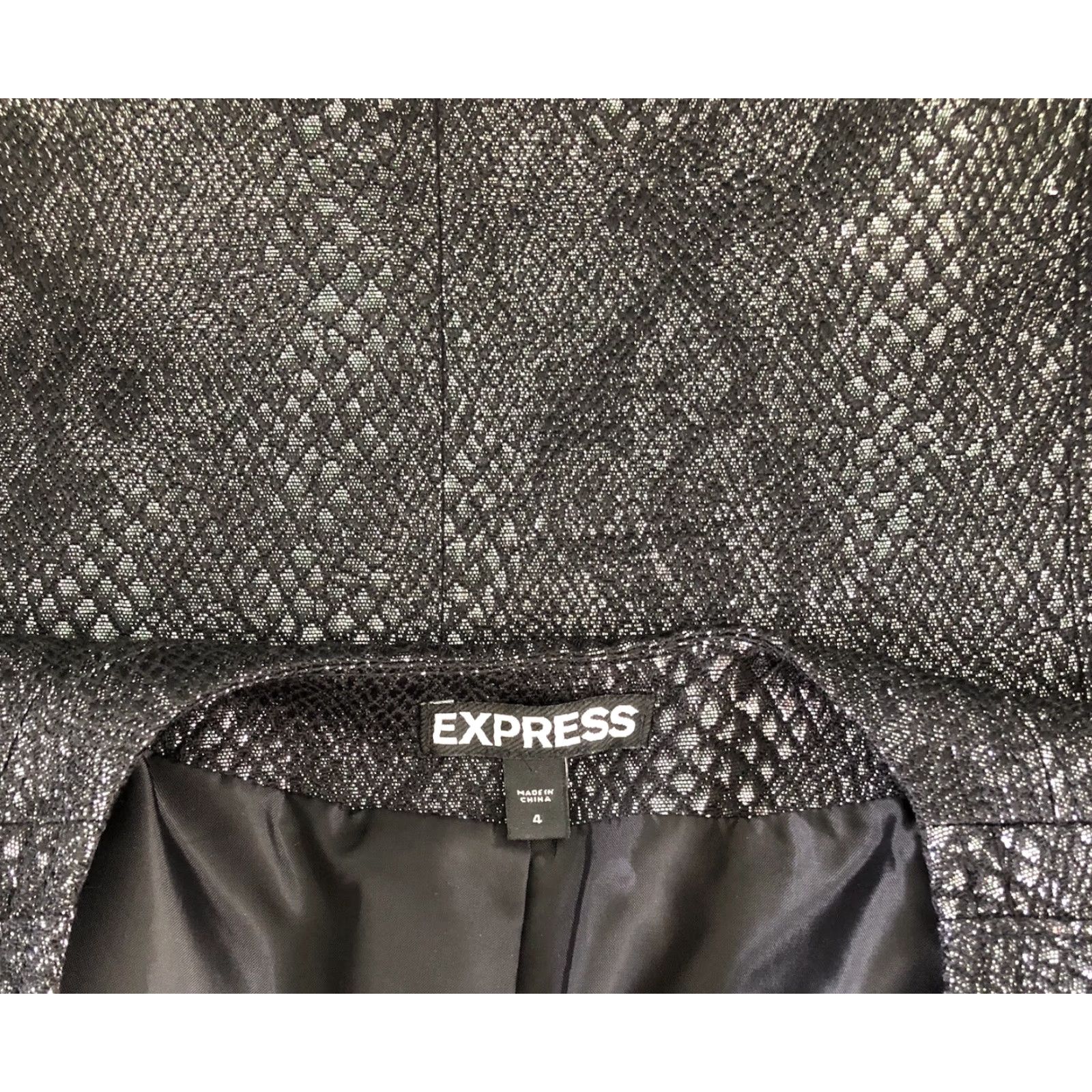 Express Express Blazer Jacket 4 Black Snake Metallic Hook Front 3/4 Sleeves Lapel Lined Jacket Size S / US 4 / IT 40 - 4 Thumbnail
