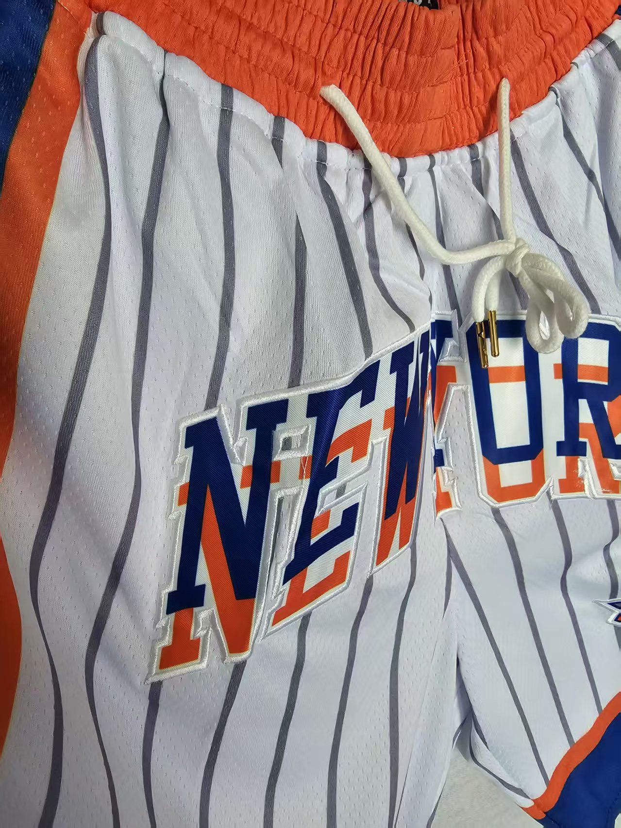 NBA New York Knicks Short XL Size US 36 / EU 52 - 2 Thumbnail