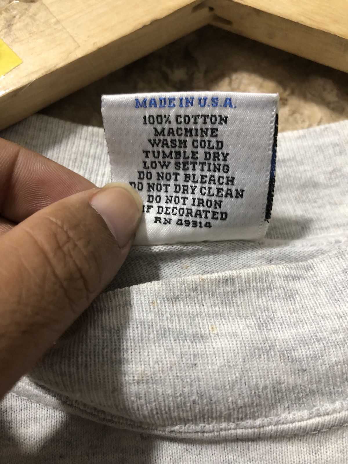 Apple Vintage Apple Longsleeve Size US L / EU 52-54 / 3 - 5 Thumbnail