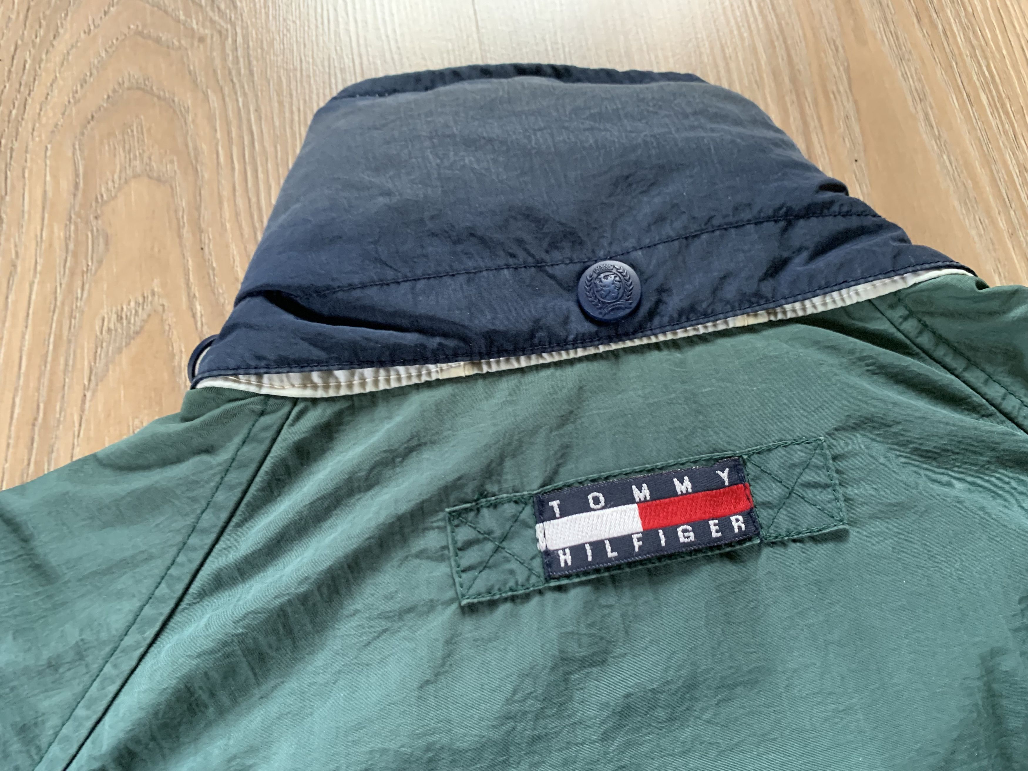 Tommy Hilfiger × Vintage Vintage Tommy Hilfiger Green Windbreaker Jacket 90s Size US XXL / EU 58 / 5 - 5 Thumbnail