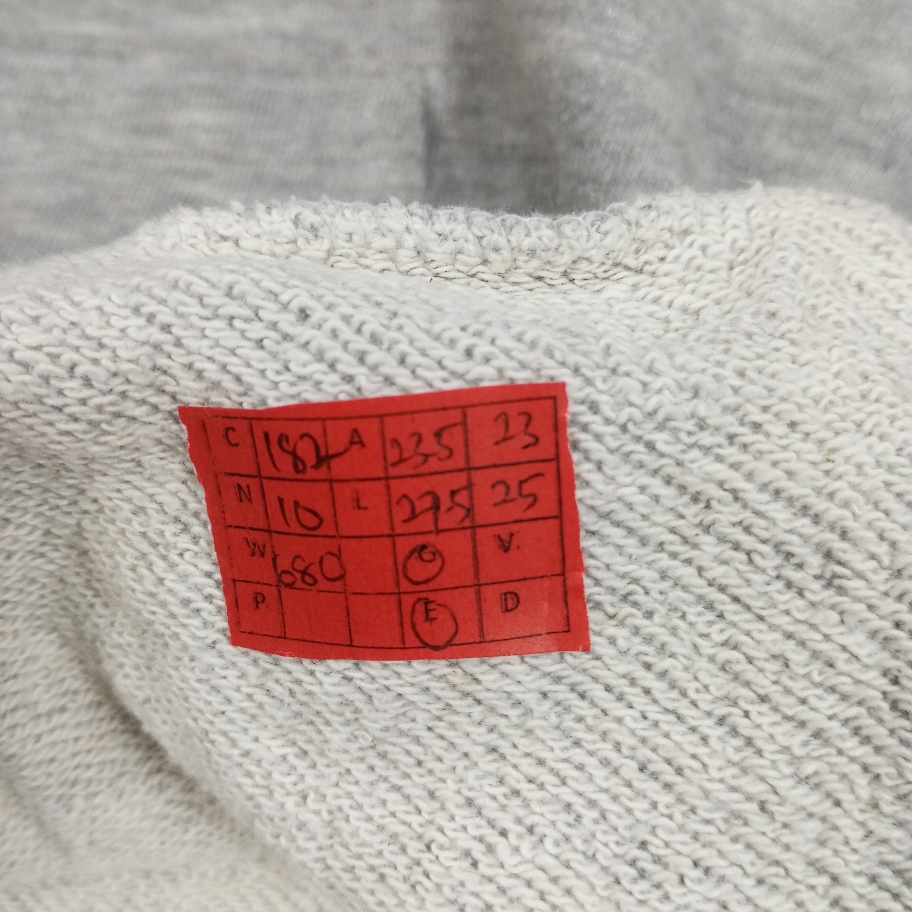 Tommy Hilfiger × Vintage Tommy Hilfiger Center Logo Design Hoodies Size US L / EU 52-54 / 3 - 10 Thumbnail
