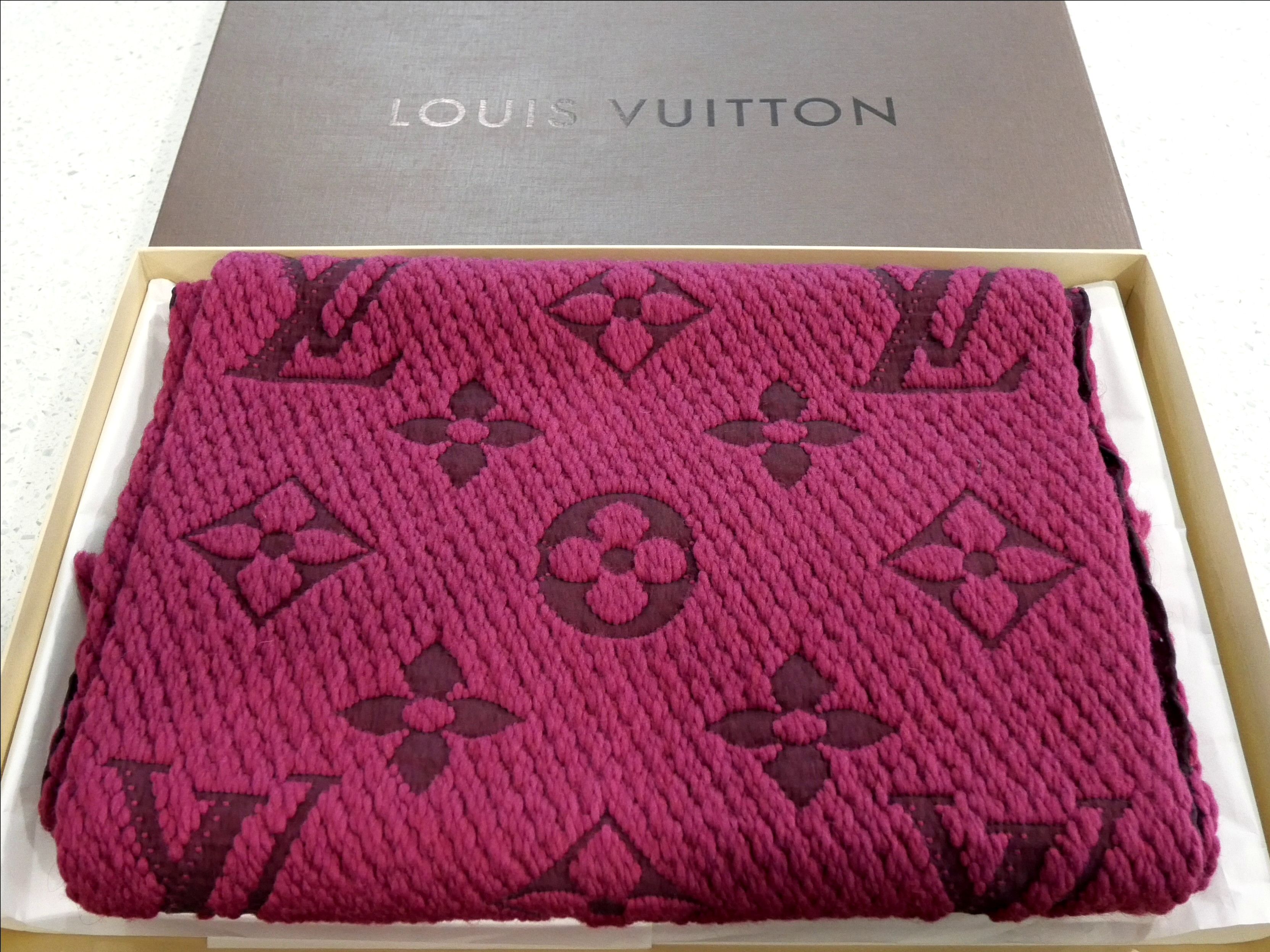 Louis Vuitton Louis Vuitton Wool & Silk Logomania Scarf Purple Size ONE SIZE - 2 Thumbnail
