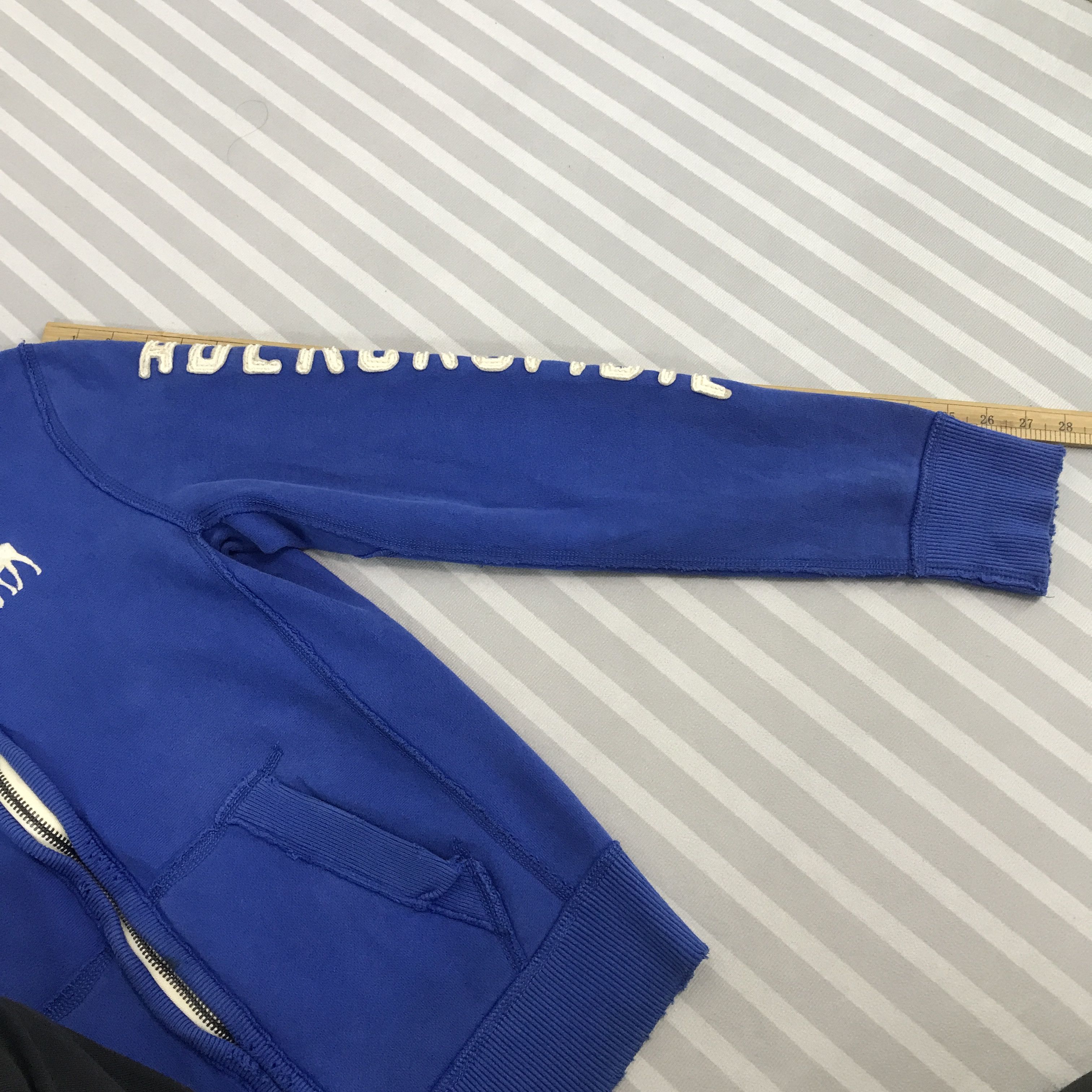 Abercrombie & Fitch × Vintage Vintage Abercrombie & Fitch Distressed blue hoodie Jacket Size US S / EU 44-46 / 1 - 6 Thumbnail
