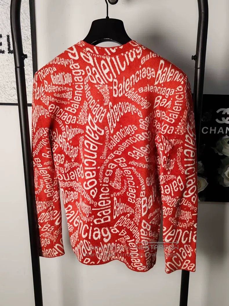 Balenciaga Balenciaga All-Over Print Sweater Size US S / EU 44-46 / 1 - 2 Thumbnail