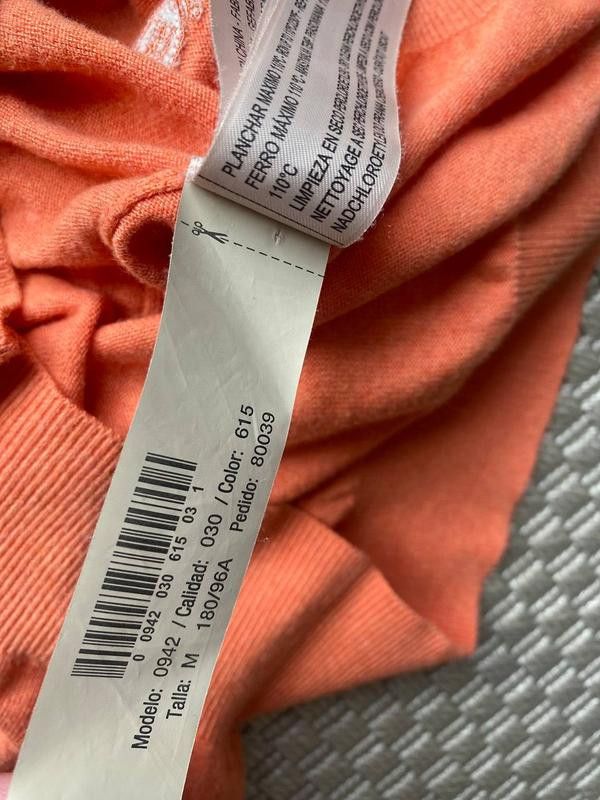 Massimo Dutti Men’s sweater by Massimo Dutti, size M Size US M / EU 48-50 / 2 - 4 Thumbnail