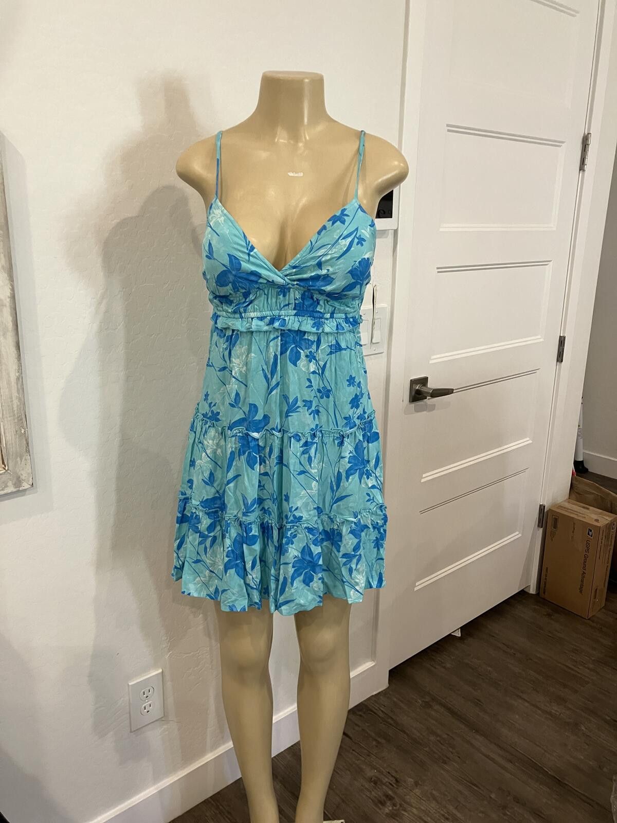 Other NWT Light Blue Floral Spaghetti Strap Summer Dress Size XS / US 0-2 / IT 36-38 - 1 Thumbnail