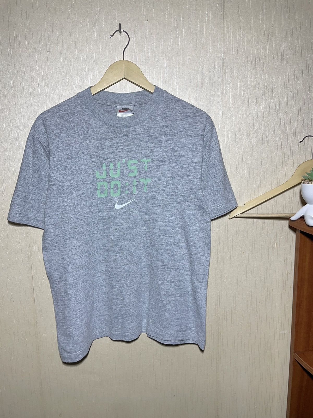Nike × Vintage Nike vintage T shirt 90s Size US S / EU 44-46 / 1 - 1 Thumbnail