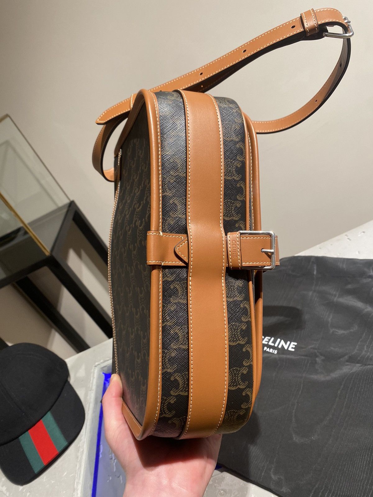 Celine BNWT Celine Logo Triomphe Messenger Bag Size ONE SIZE - 5 Thumbnail