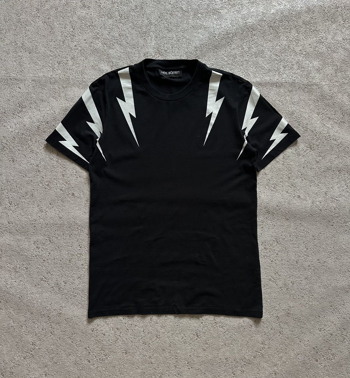 Neil Barrett NEIL BARRETT THUNDER BOLT T-SHIRT Size US S / EU 44-46 / 1 - 1 Thumbnail