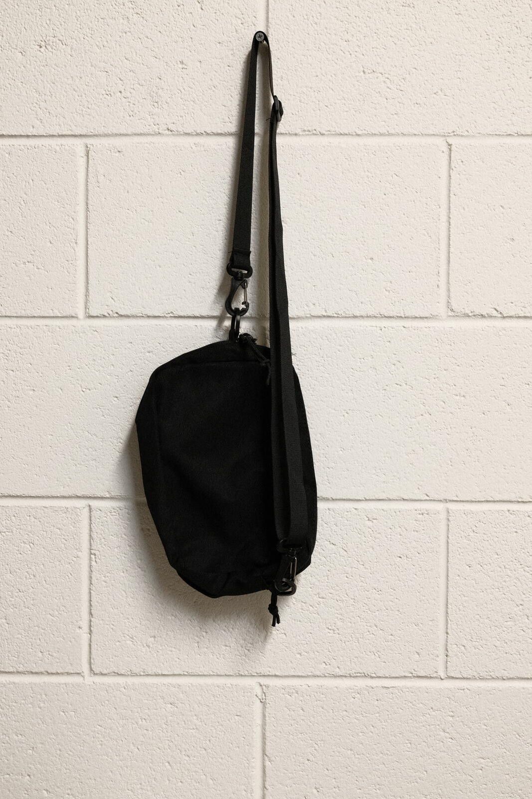 Carhartt Carhartt Black Crossbody Bag with Adjustable Strap Size ONE SIZE - 3 Thumbnail