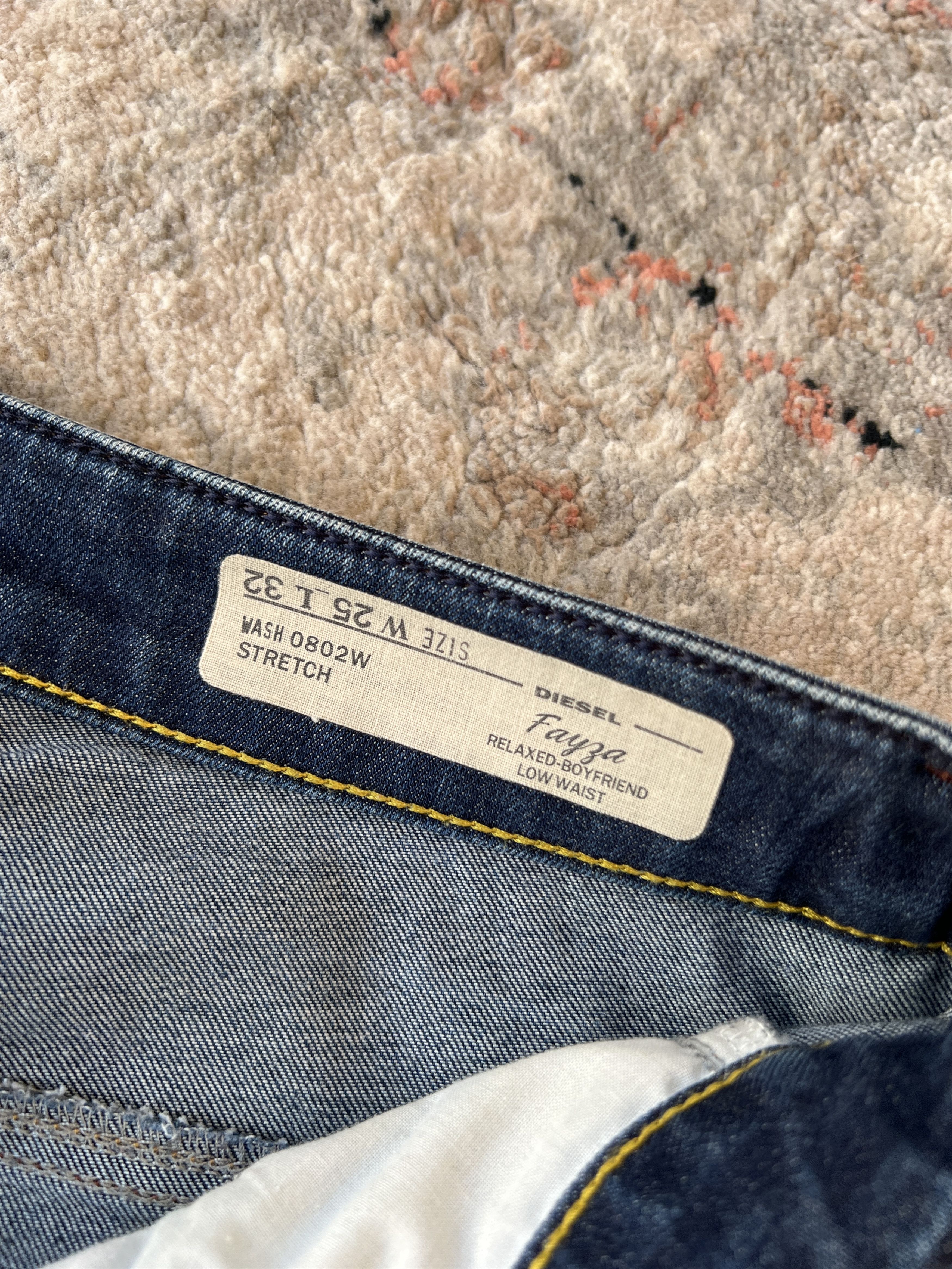 Diesel Diesel Fayza Relaxed-Boyfriend Low Waist Jeans Size 25" / US 0 / IT 36 - 4 Thumbnail
