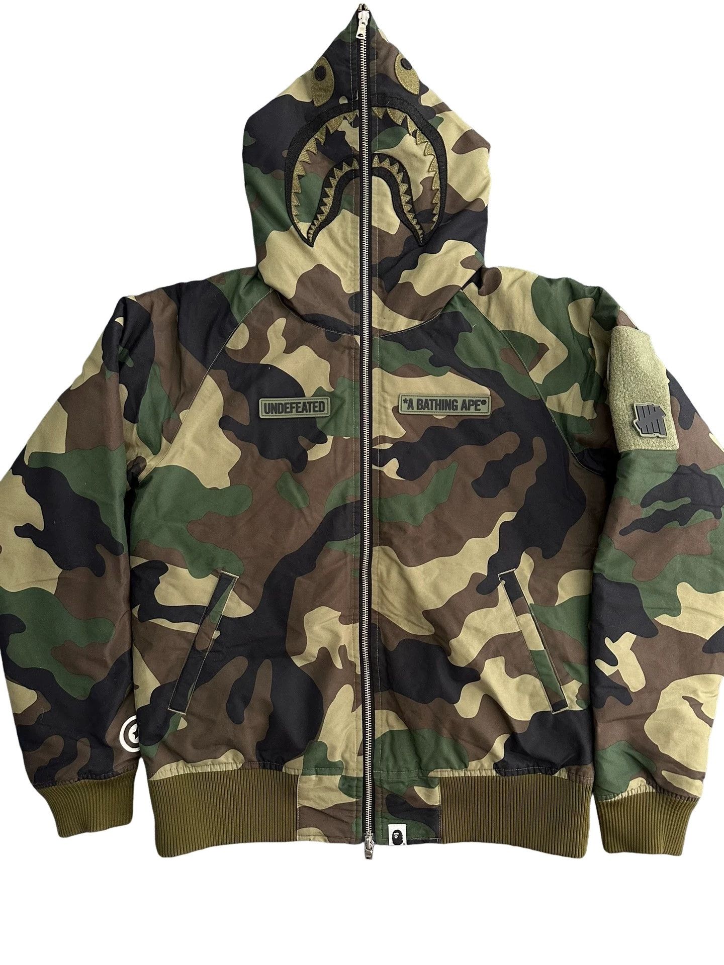 Bape A Bathing Ape x Undefeated Camo Shark Heavy Coat Size S Size US S / EU 44-46 / 1 - 1 Thumbnail