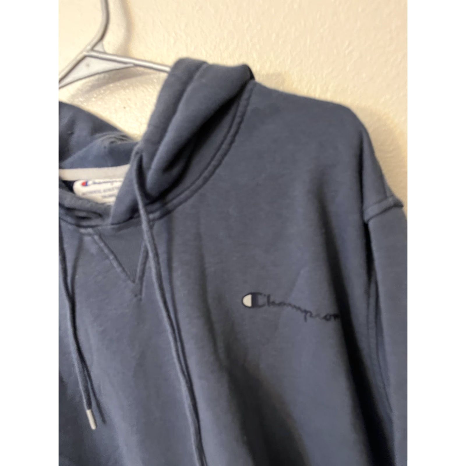 Champion Champion Hoodie Mens 2XL Blue Logo Embroidered Hooded 2XL Pullover Fleece Gym & Training Logo Size US XXL / EU 58 / 5 - 2 Thumbnail