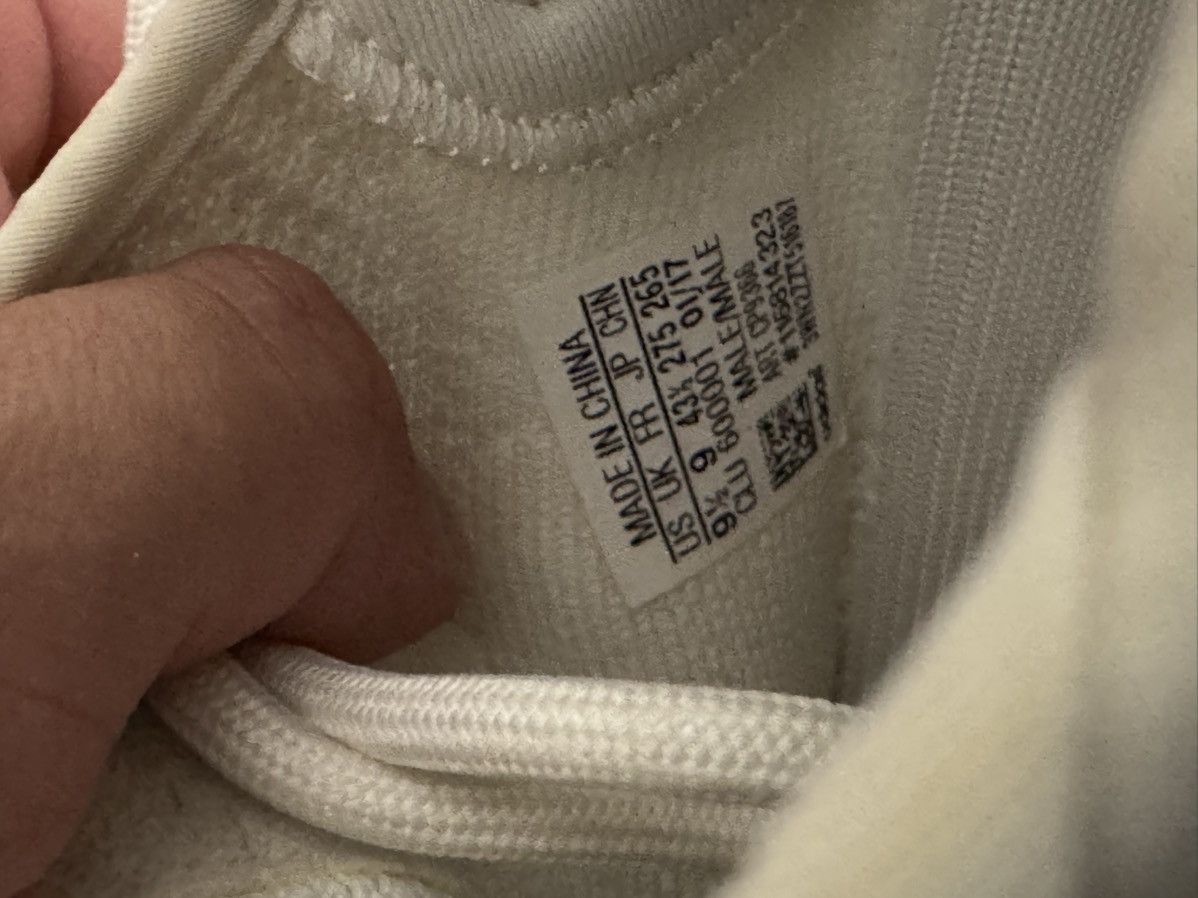 Adidas Yeezy 350v2 Cream Size US 9.5 / EU 42-43 - 8 Thumbnail