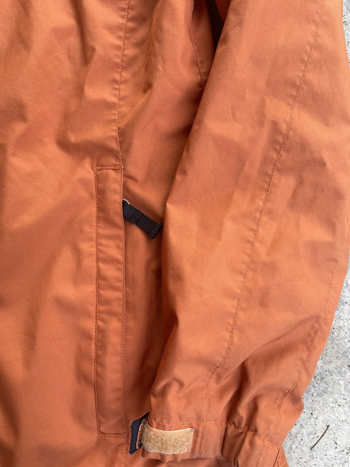 Patagonia Vtg Patagonia Windbreaker Puffer Orange Jacket Hooded Coat Size XS / US 0-2 / IT 36-38 - 8 Thumbnail