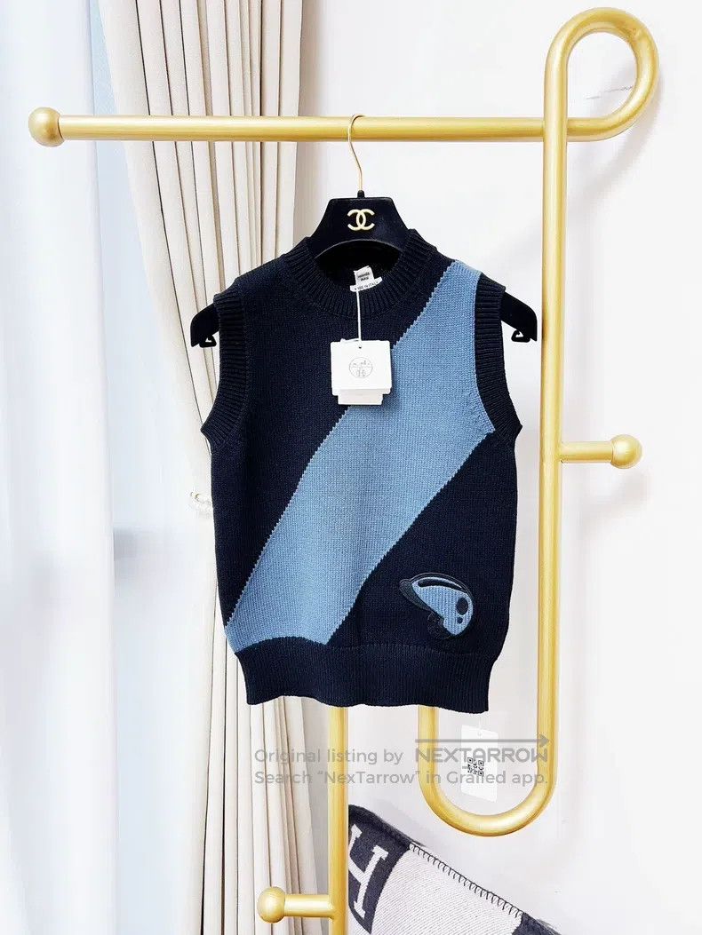 Hermes Hermes Navy Blue and Blue Sleeveless Knit Vest Size XS / US 0-2 / IT 36-38 - 1 Thumbnail