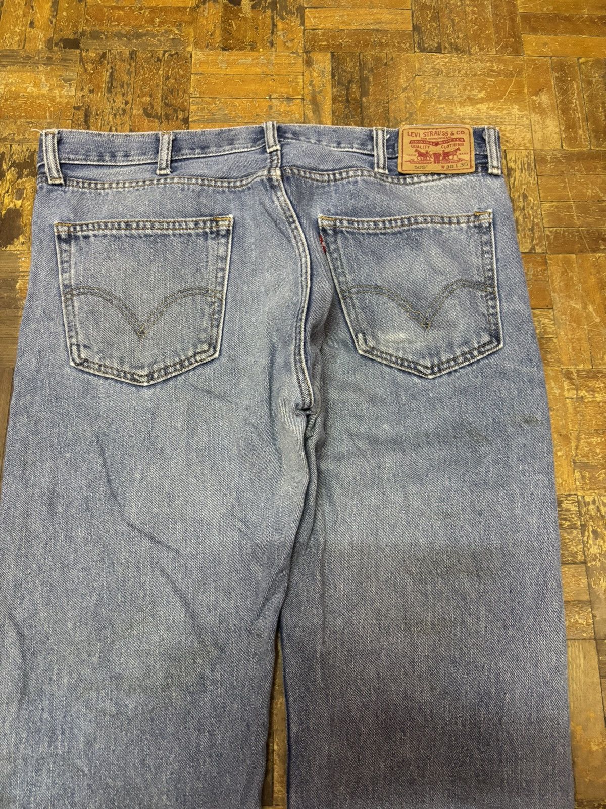Jean × Levi's × Vintage Vintage Levis 505 Regular Fit Men Jeans (Size 38) Size US 38 / EU 54 - 10 Thumbnail
