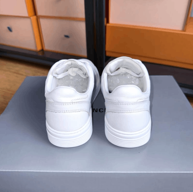 Chanel Chanel low-top casual shoes Size US 6 / IT 36 - 3 Thumbnail