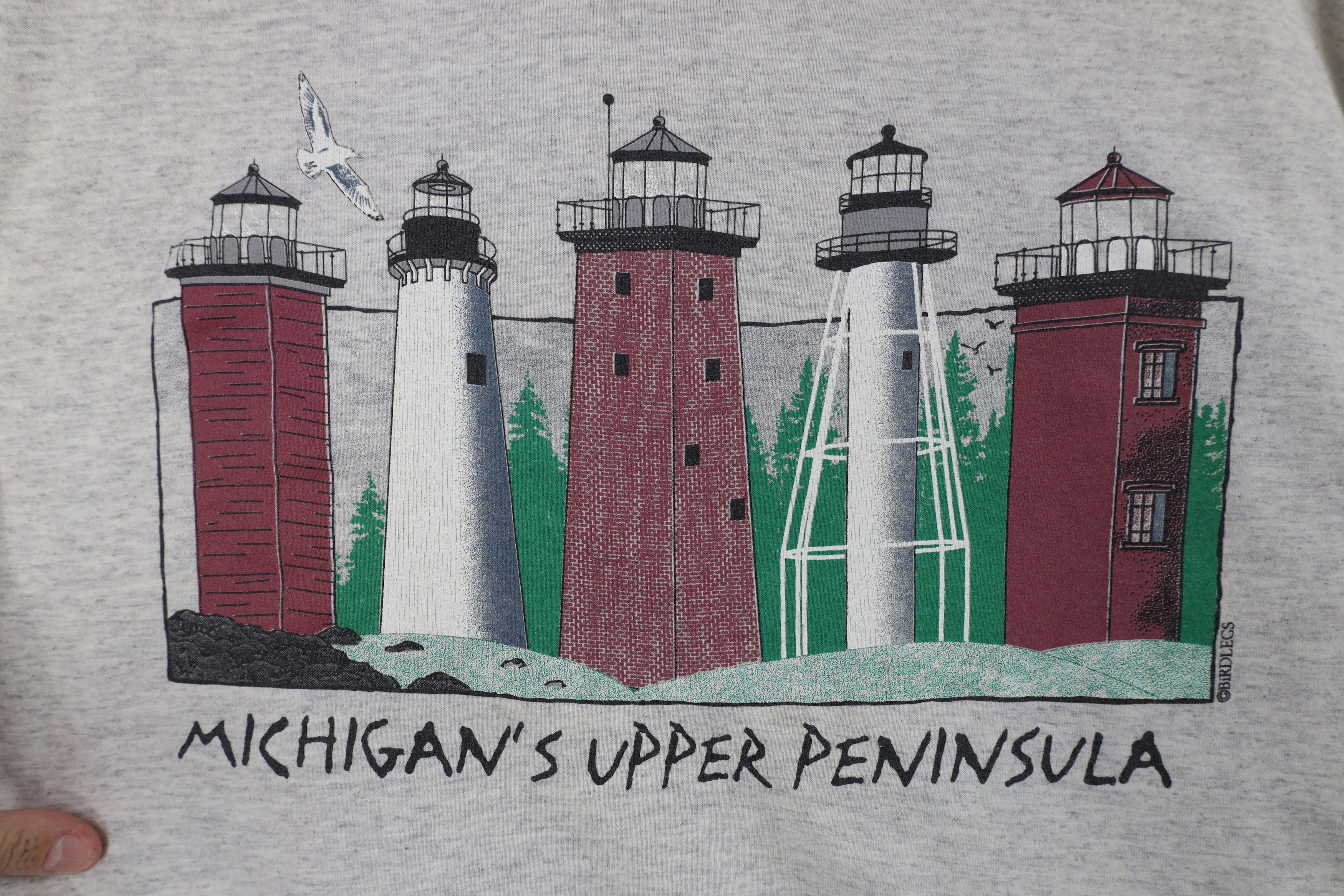 Vintage Vintage 90s Streetwear Upper Peninsula Lighthouse T-Shirt Size US L / EU 52-54 / 3 - 4 Thumbnail