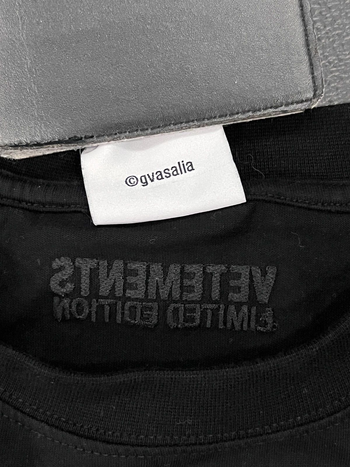Vetements Vetements FW21 Lookbook “CIA” T-Shirt Size US M / EU 48-50 / 2 - 14 Thumbnail