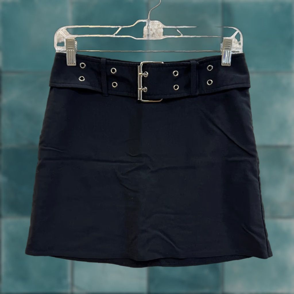 Vintage VINTAGE 90s Y2K Black Mini Skirt Belted Grommet Corpcore Office XS Women's 0/2 24/25 Size 25" / US 0 / IT 36 - 1 Thumbnail